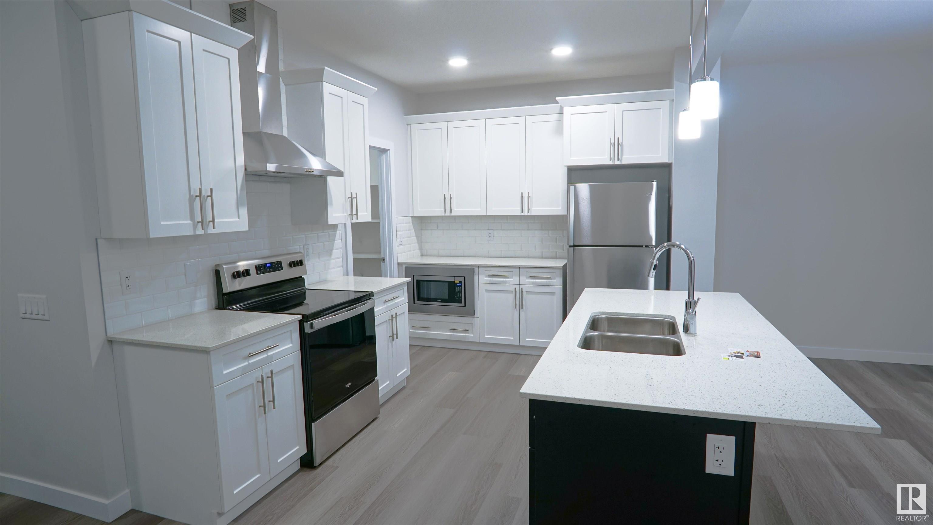 2019 157 Street SW