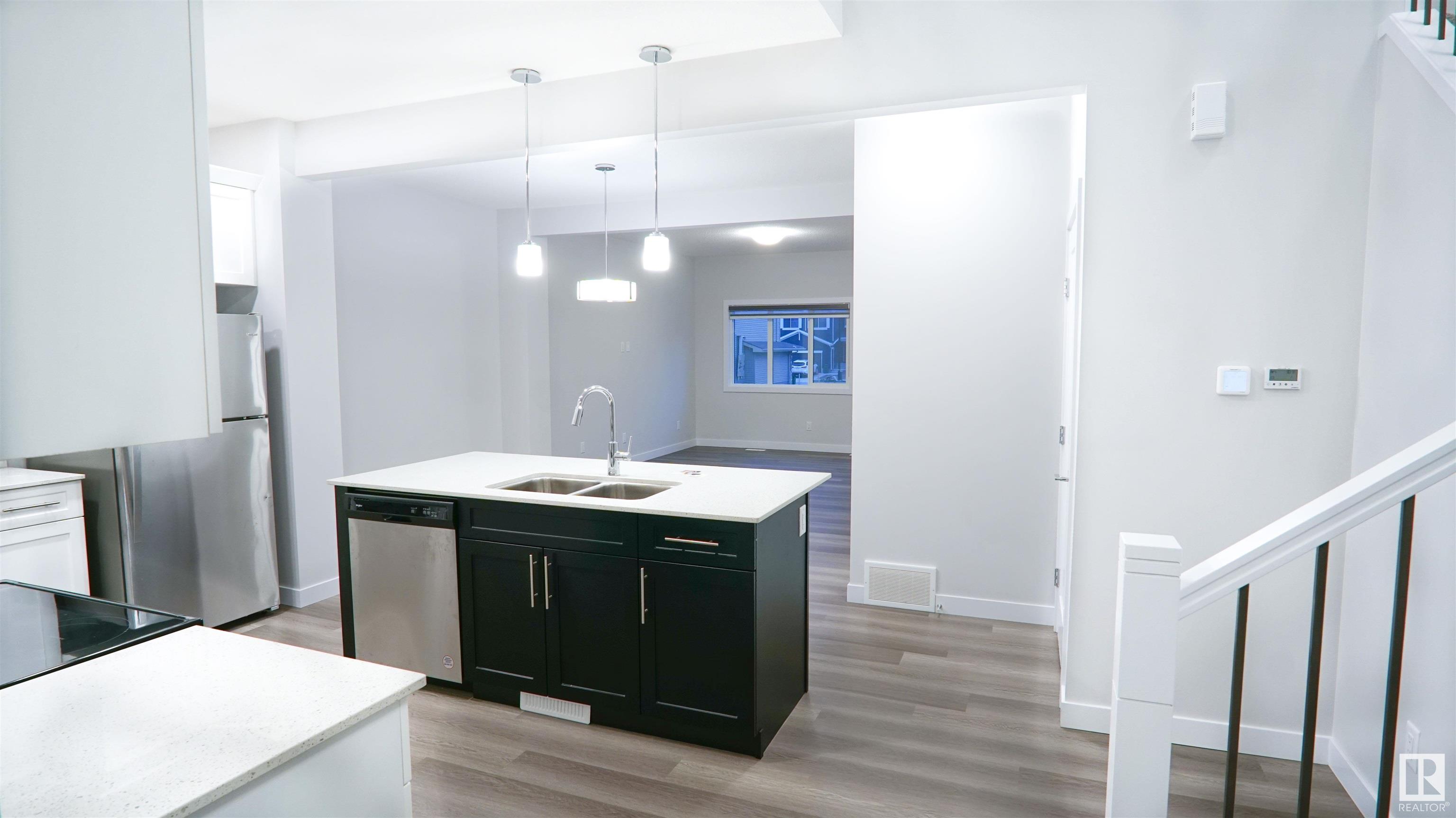 2019 157 Street SW