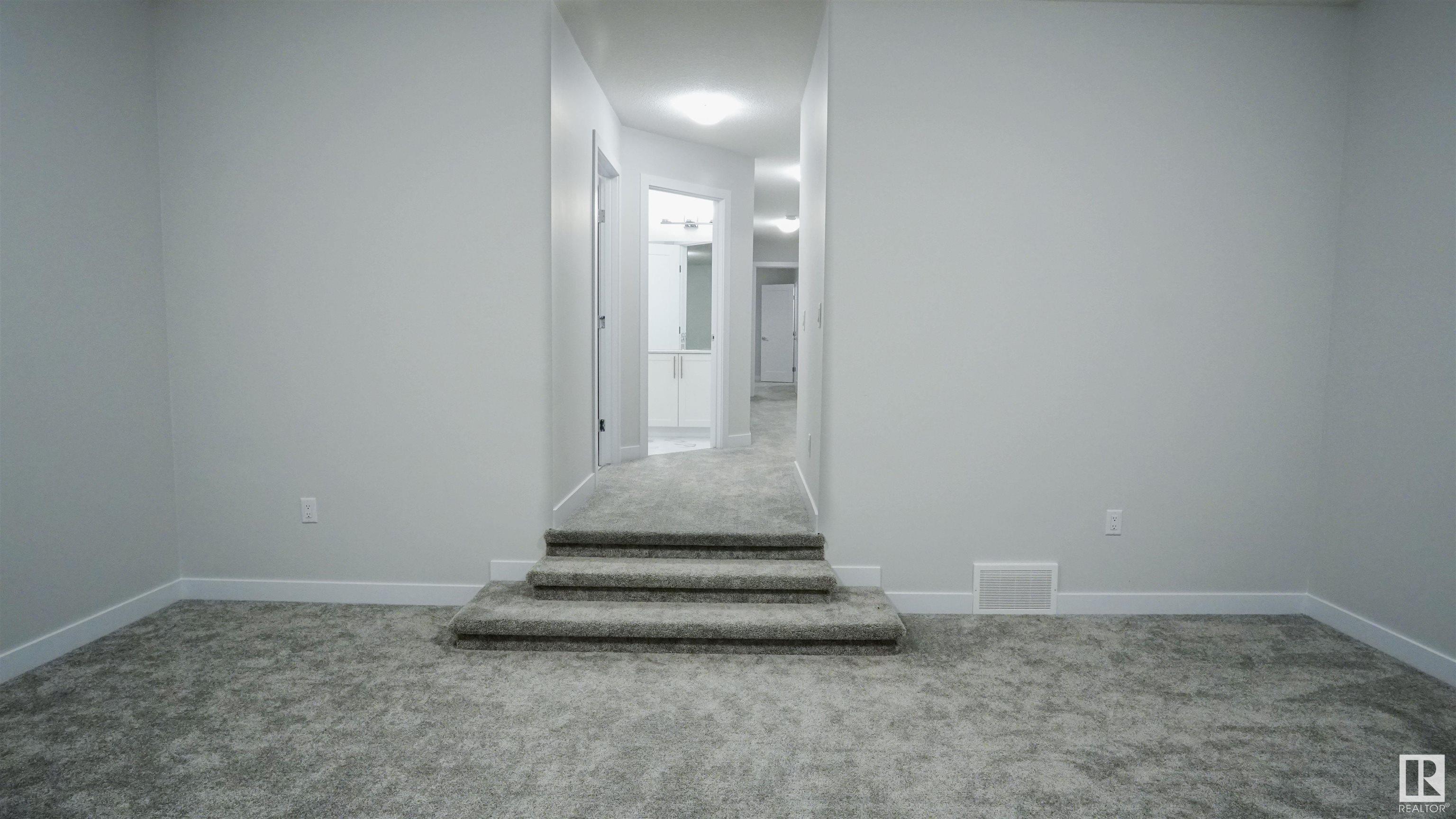2019 157 Street SW