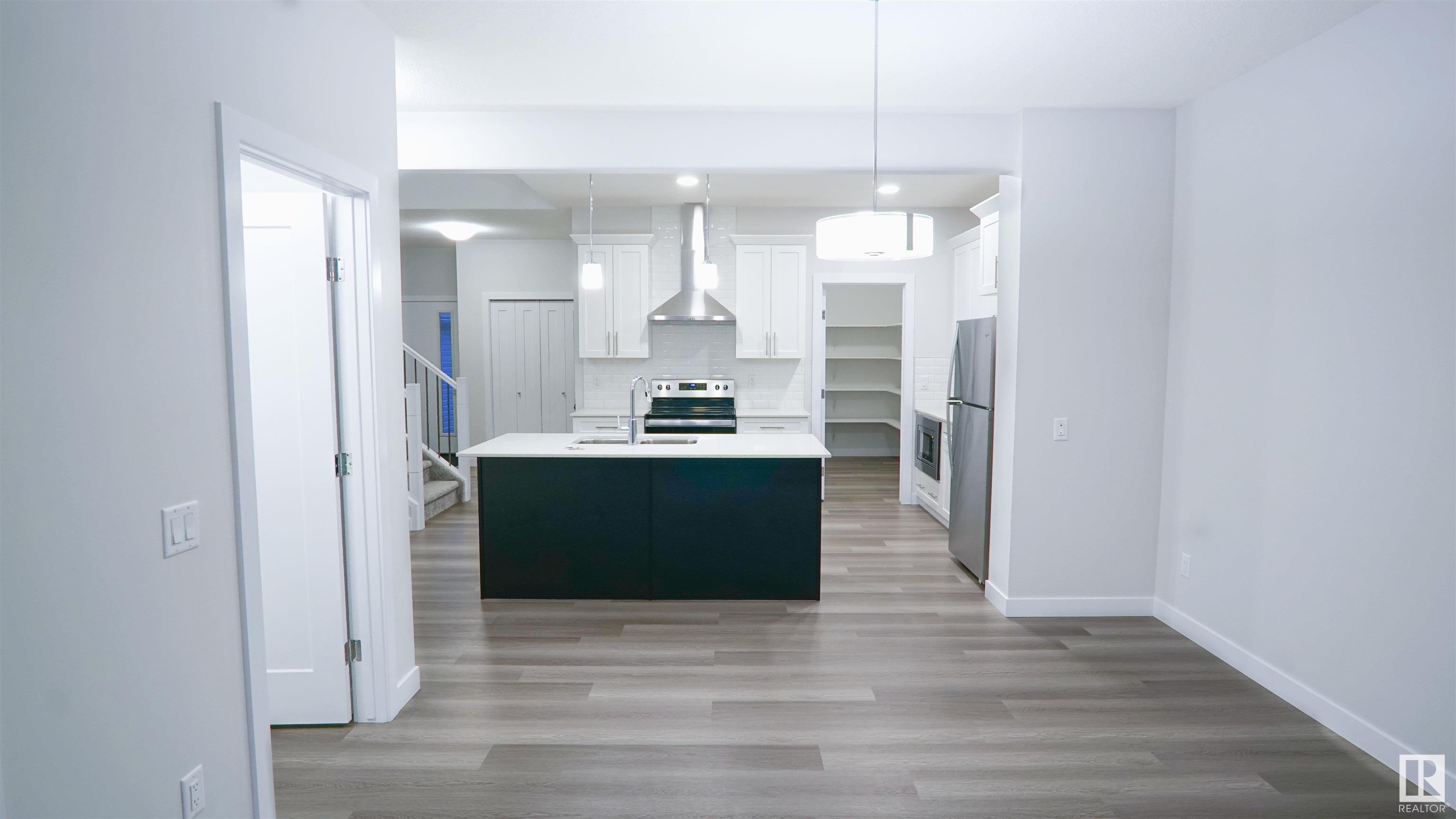 2019 157 Street SW