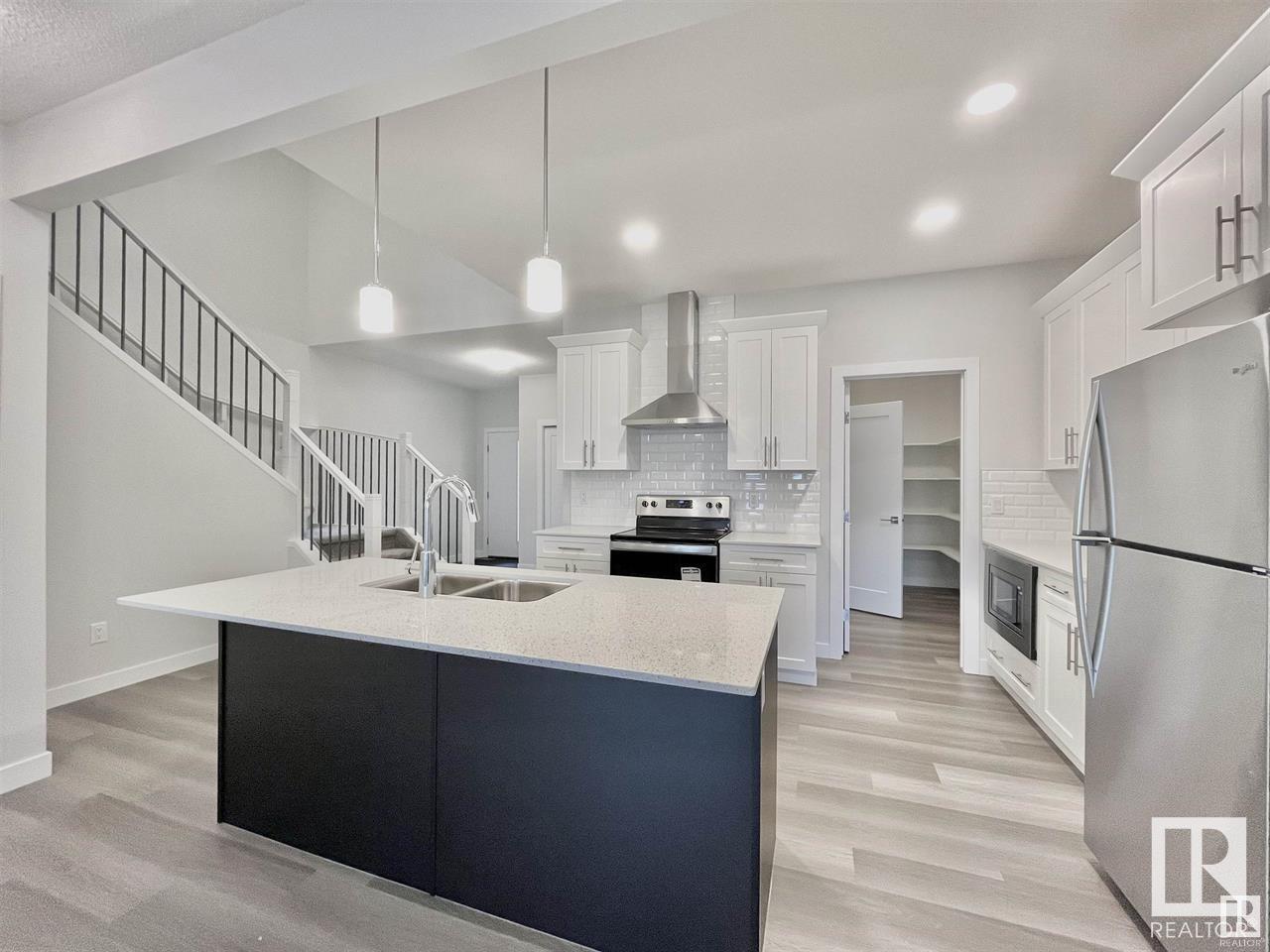 2019 157 Street SW
