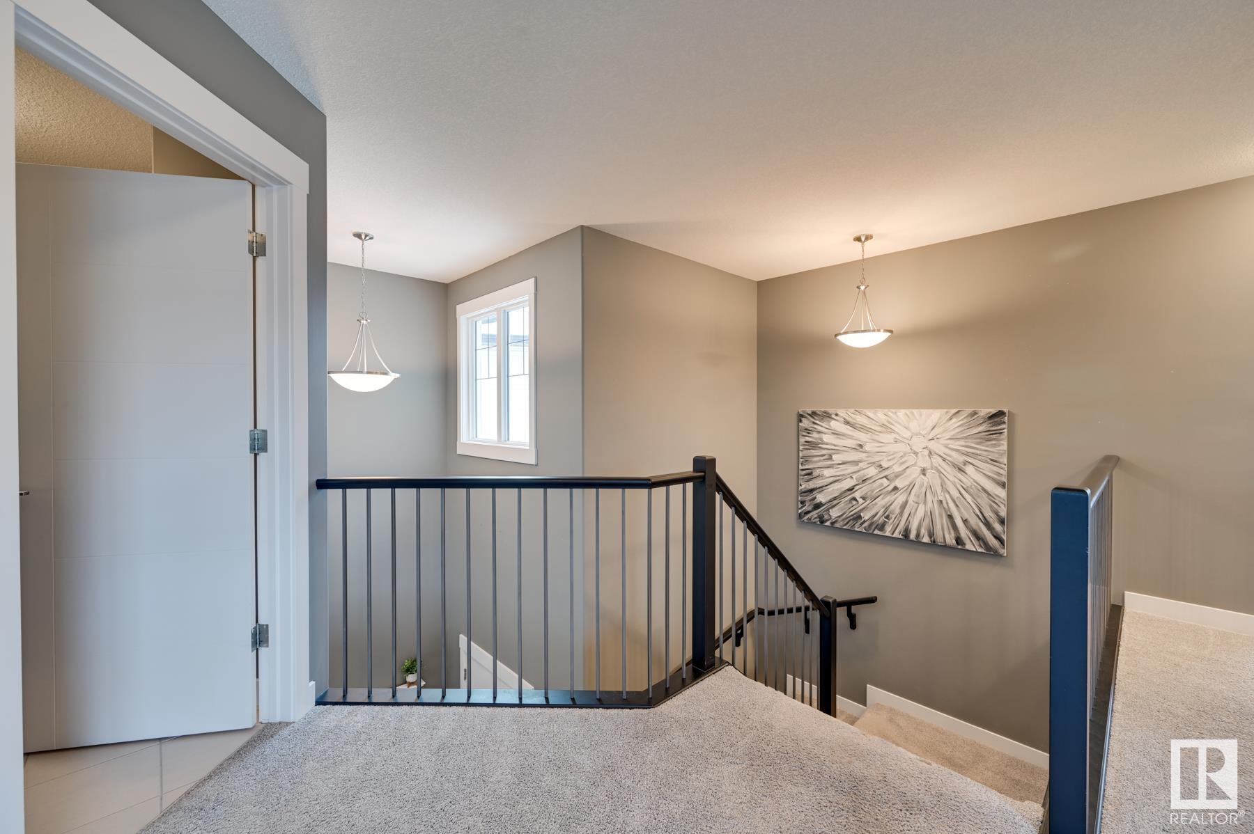 86 MEADOWLAND Way