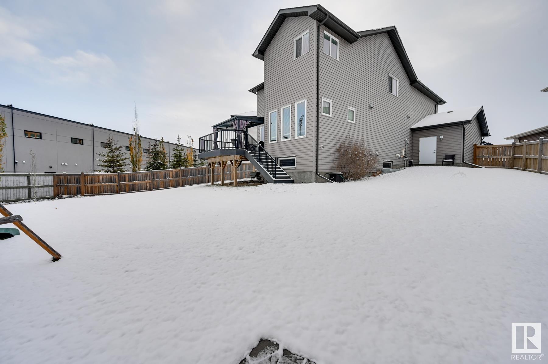 86 MEADOWLAND Way