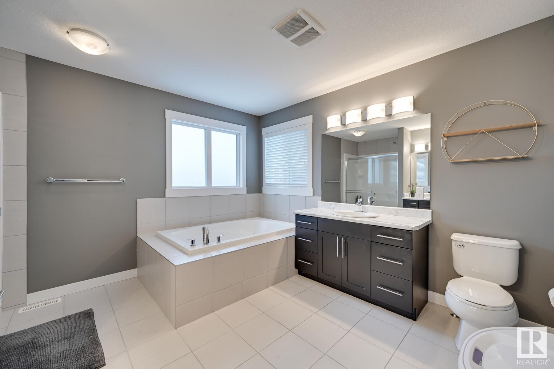 86 MEADOWLAND Way