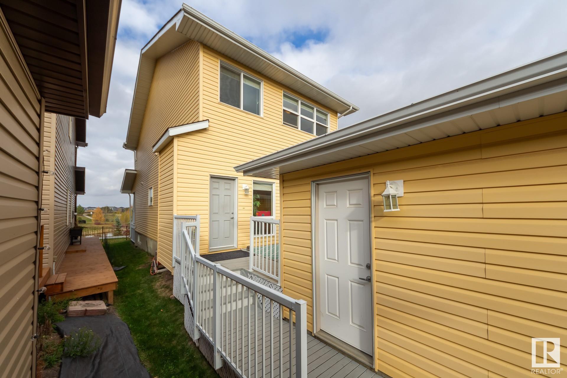 1832 CARRUTHERS Lane