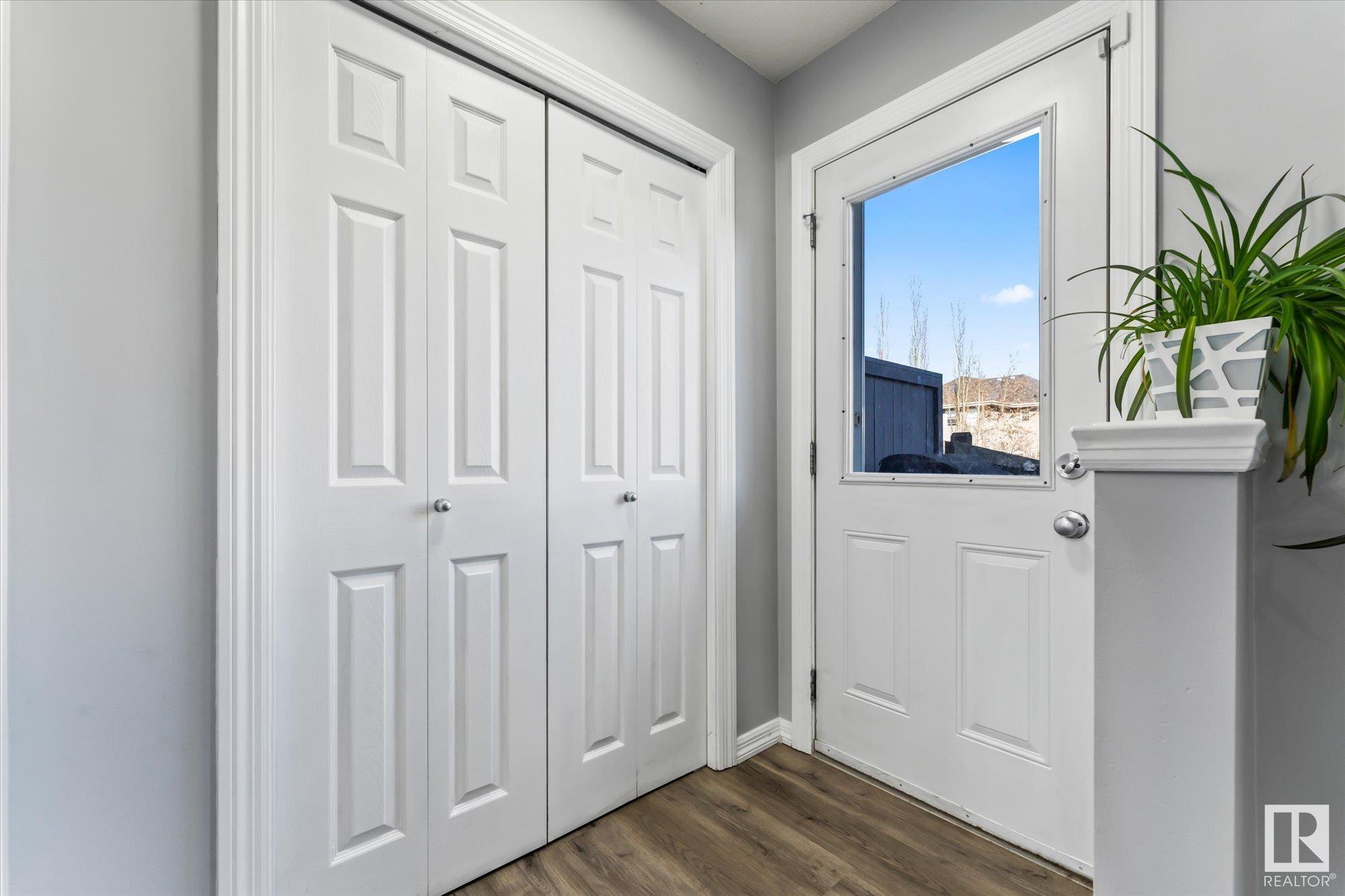 432 CHARLOTTE Crescent