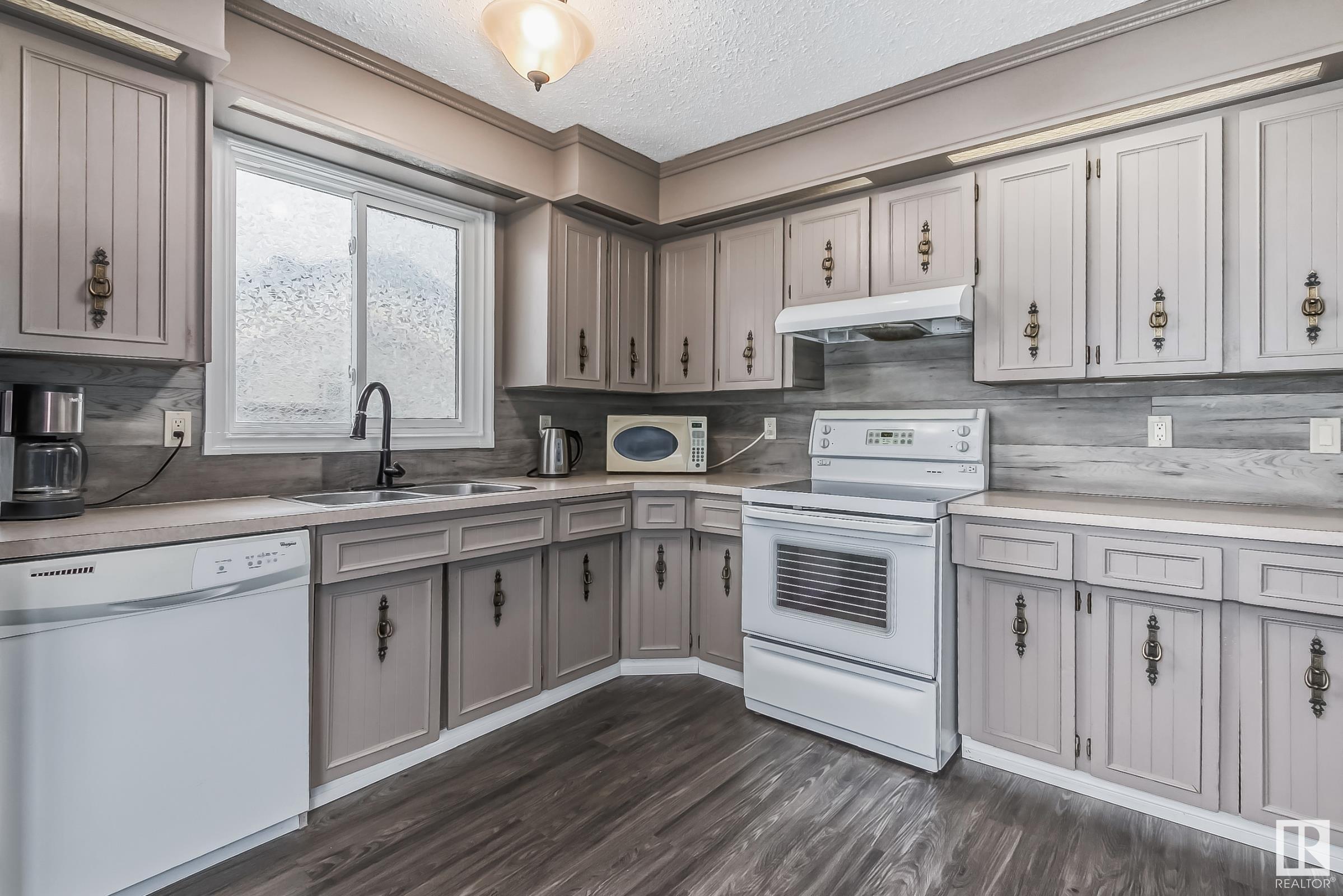 Listing E4363650 - Large Photo # 8