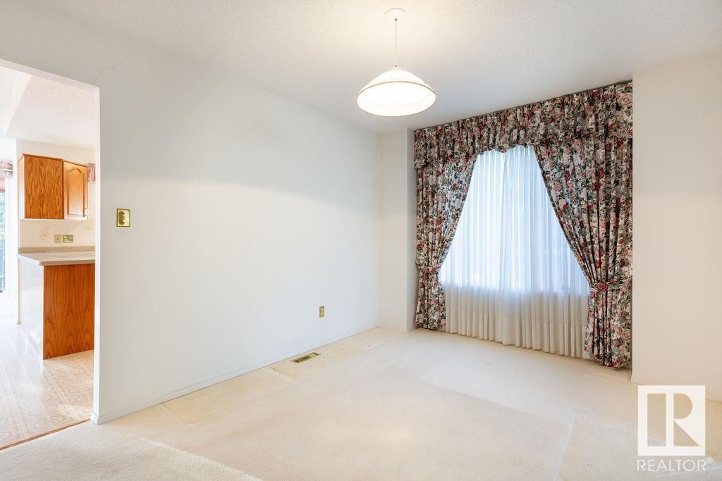 38 HEARTWOOD Lane