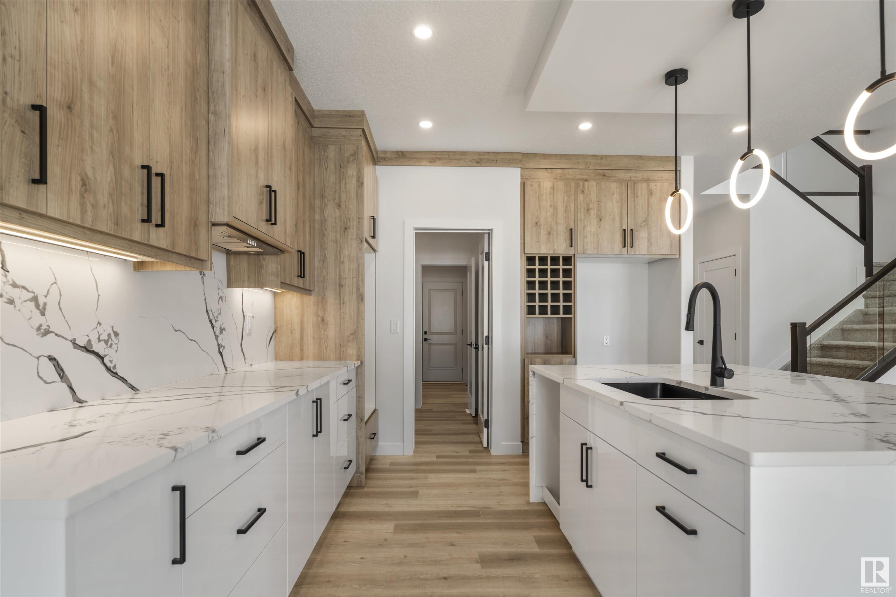 572 STOUT Bend