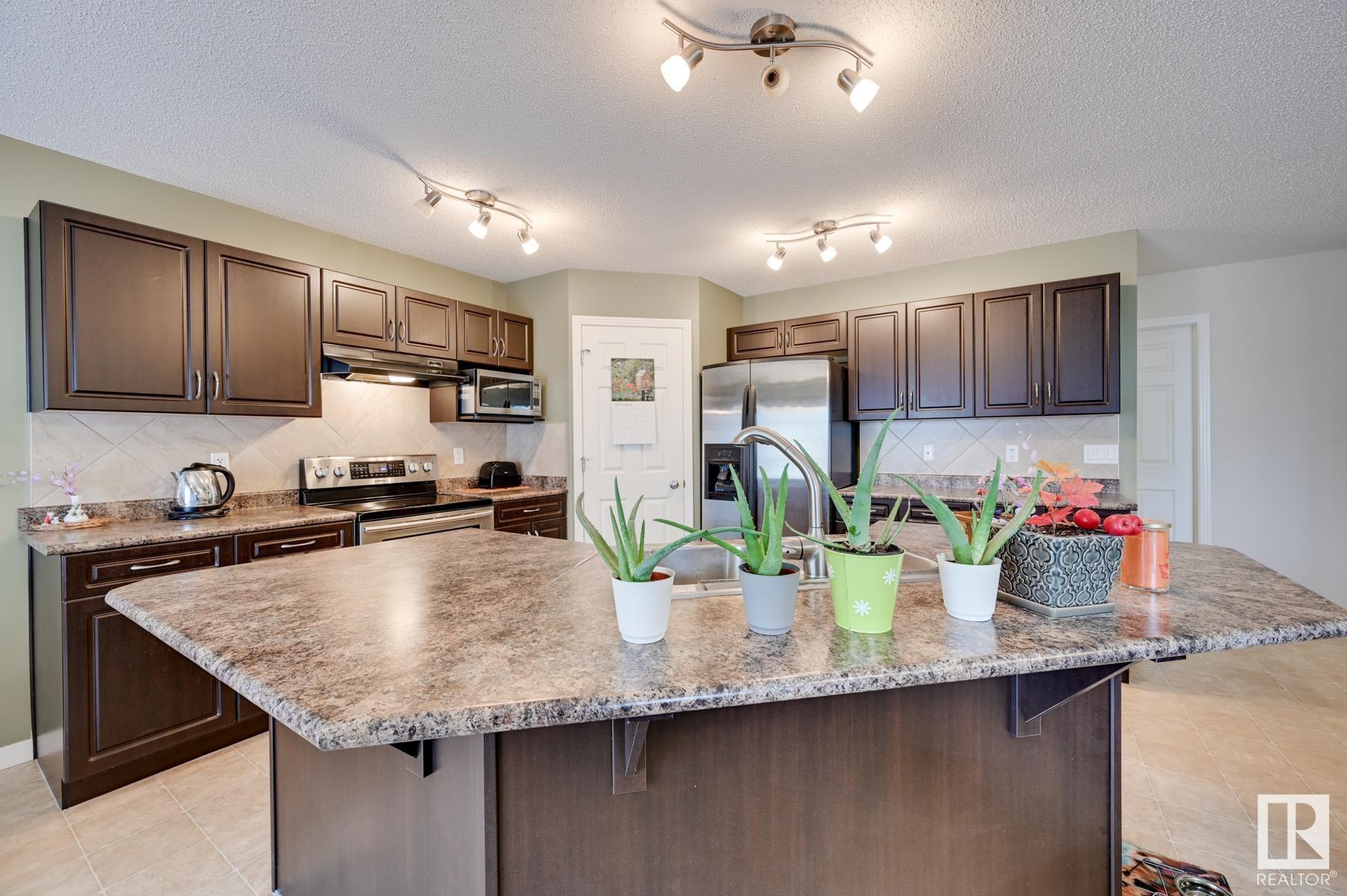 80 SNOWBIRD Crescent
