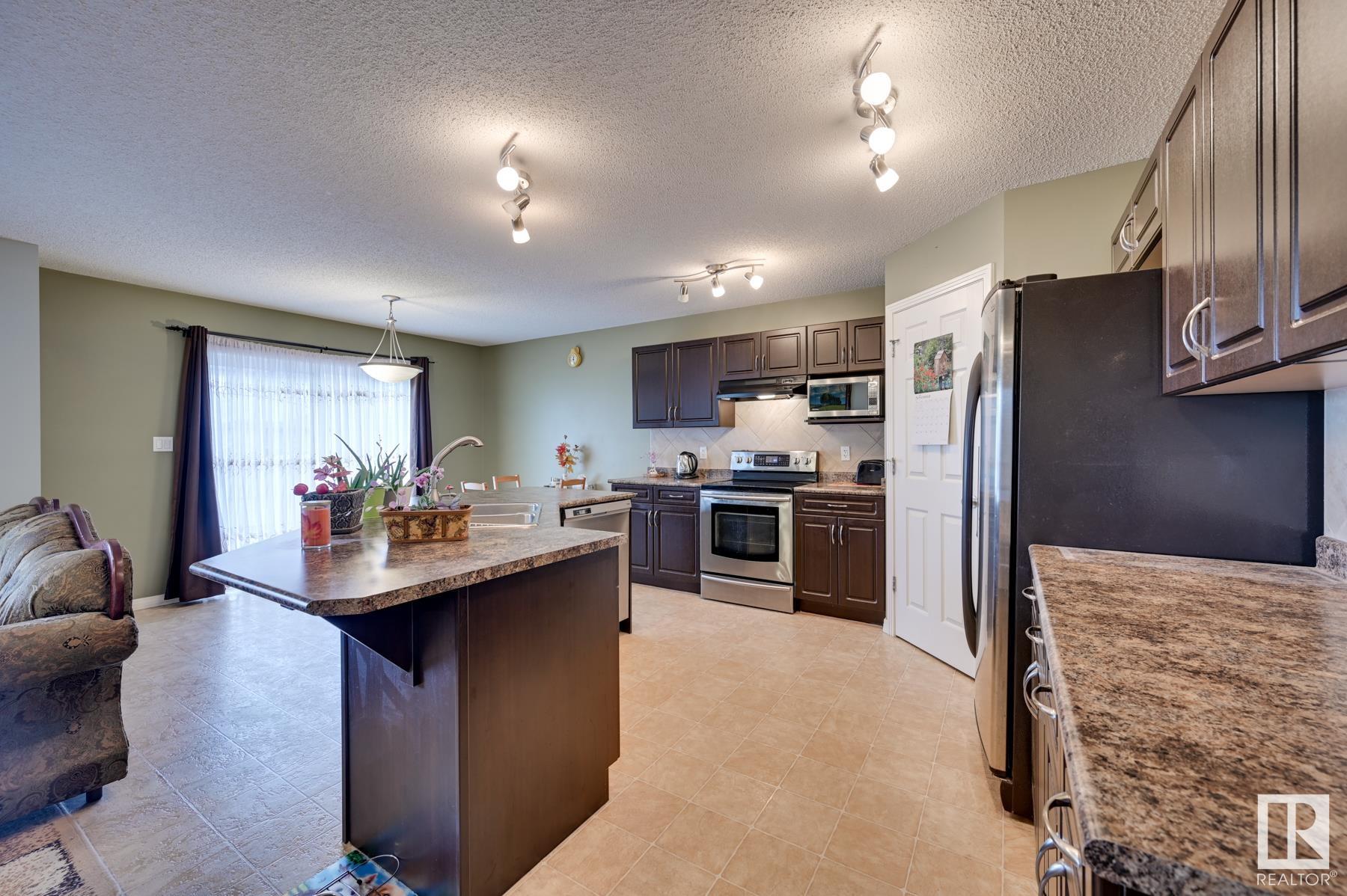 80 SNOWBIRD Crescent