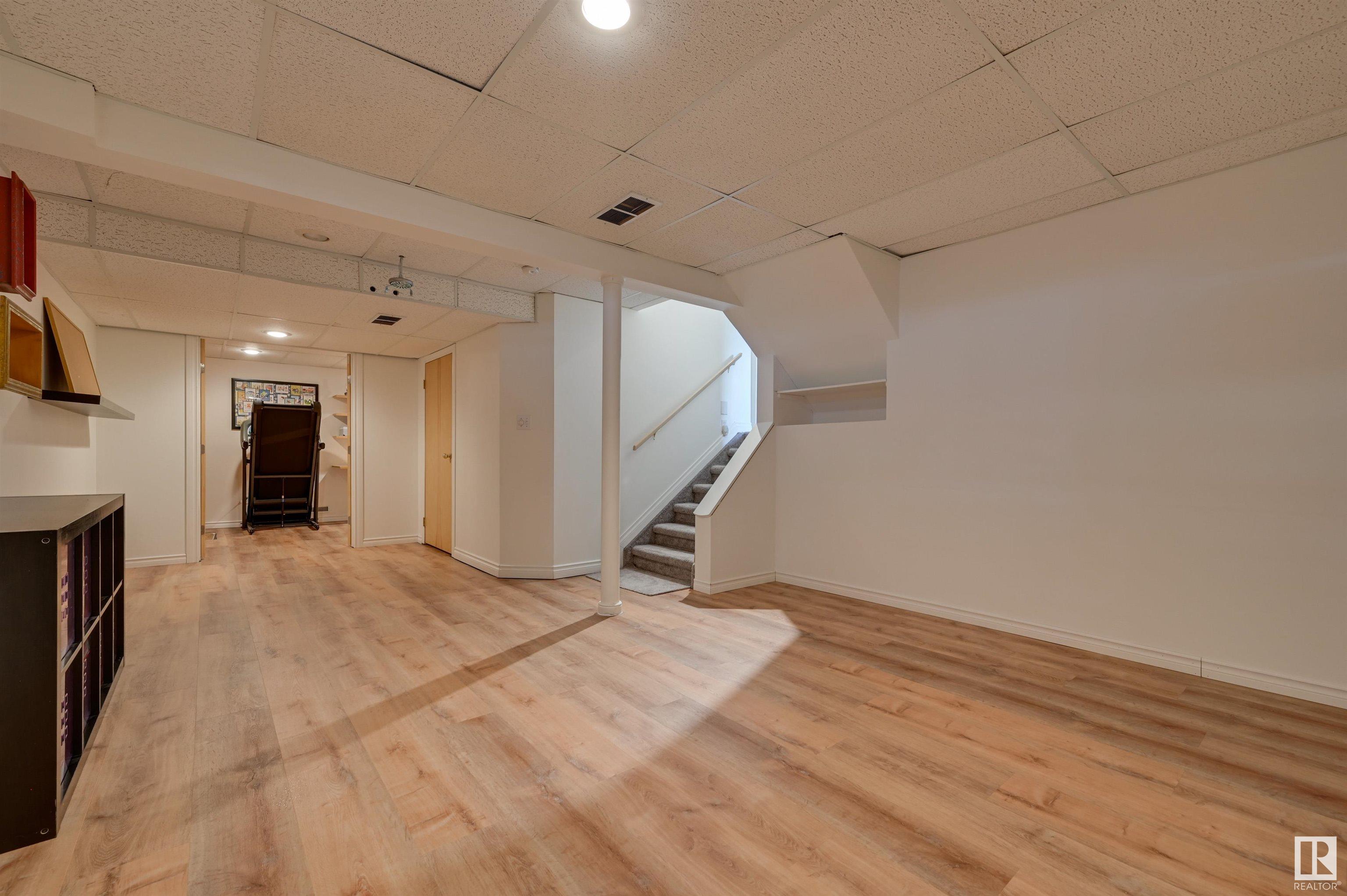 3 Desmarais Crescent