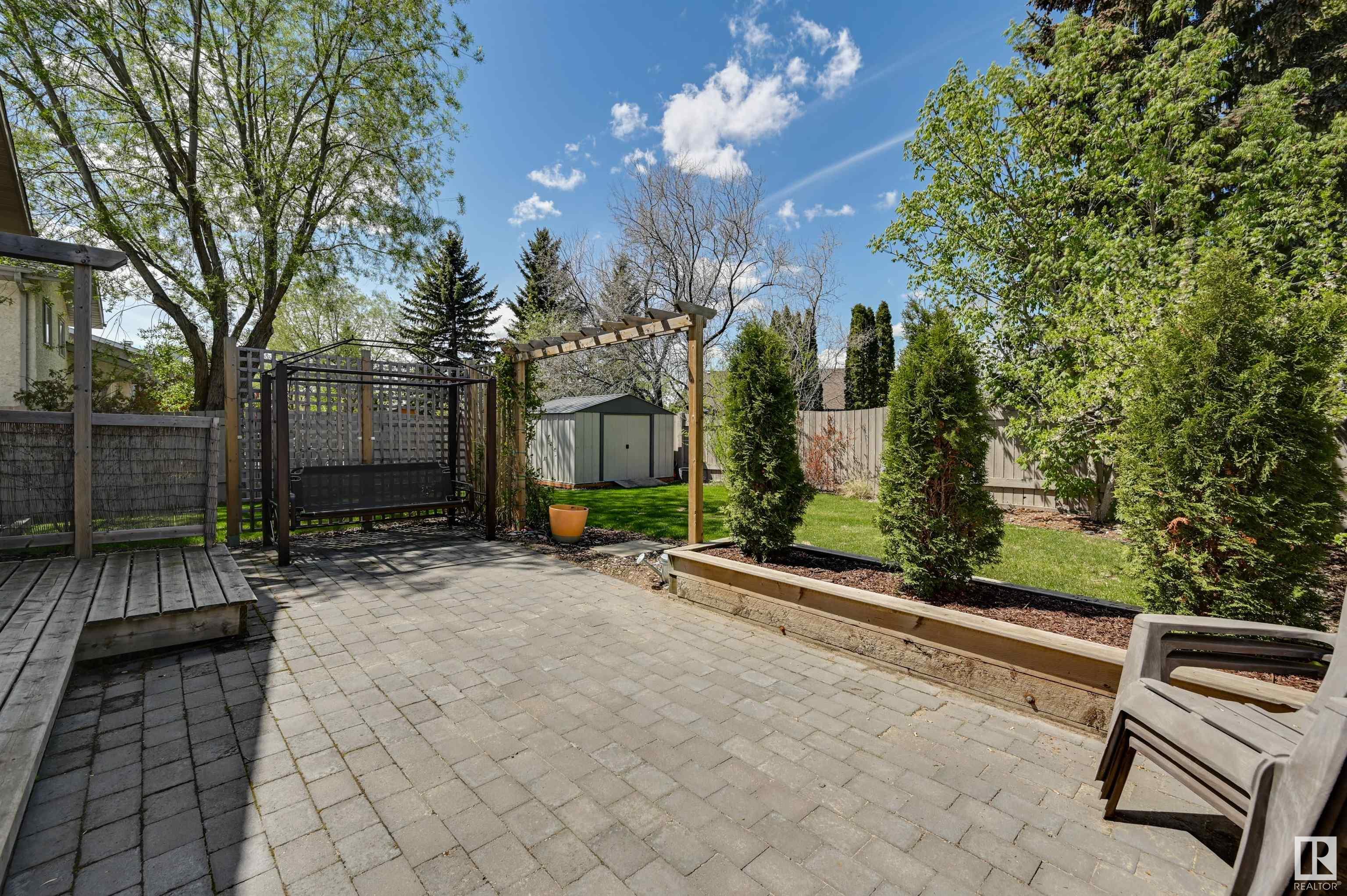 3 Desmarais Crescent