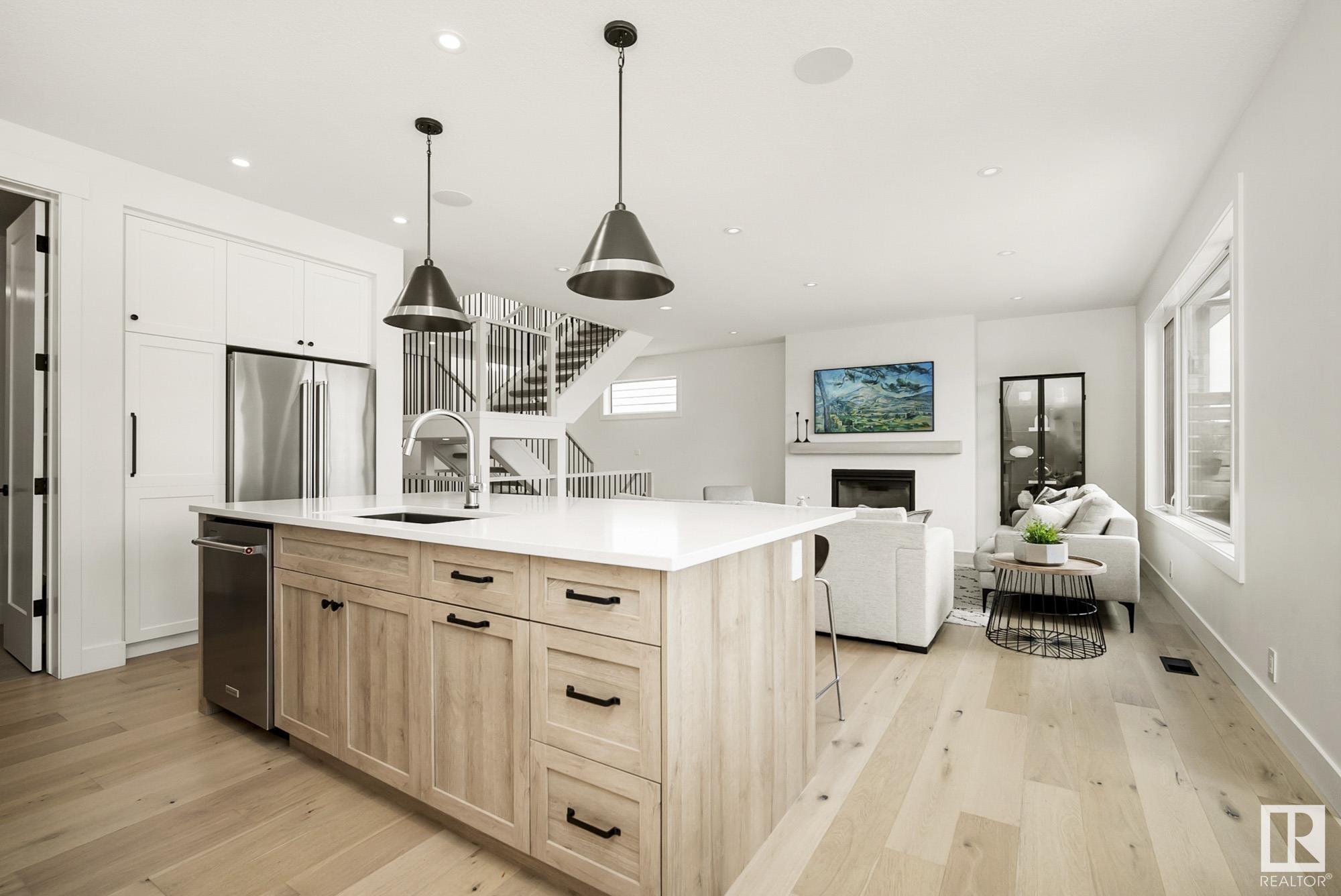 50 AMESBURY Wynd
