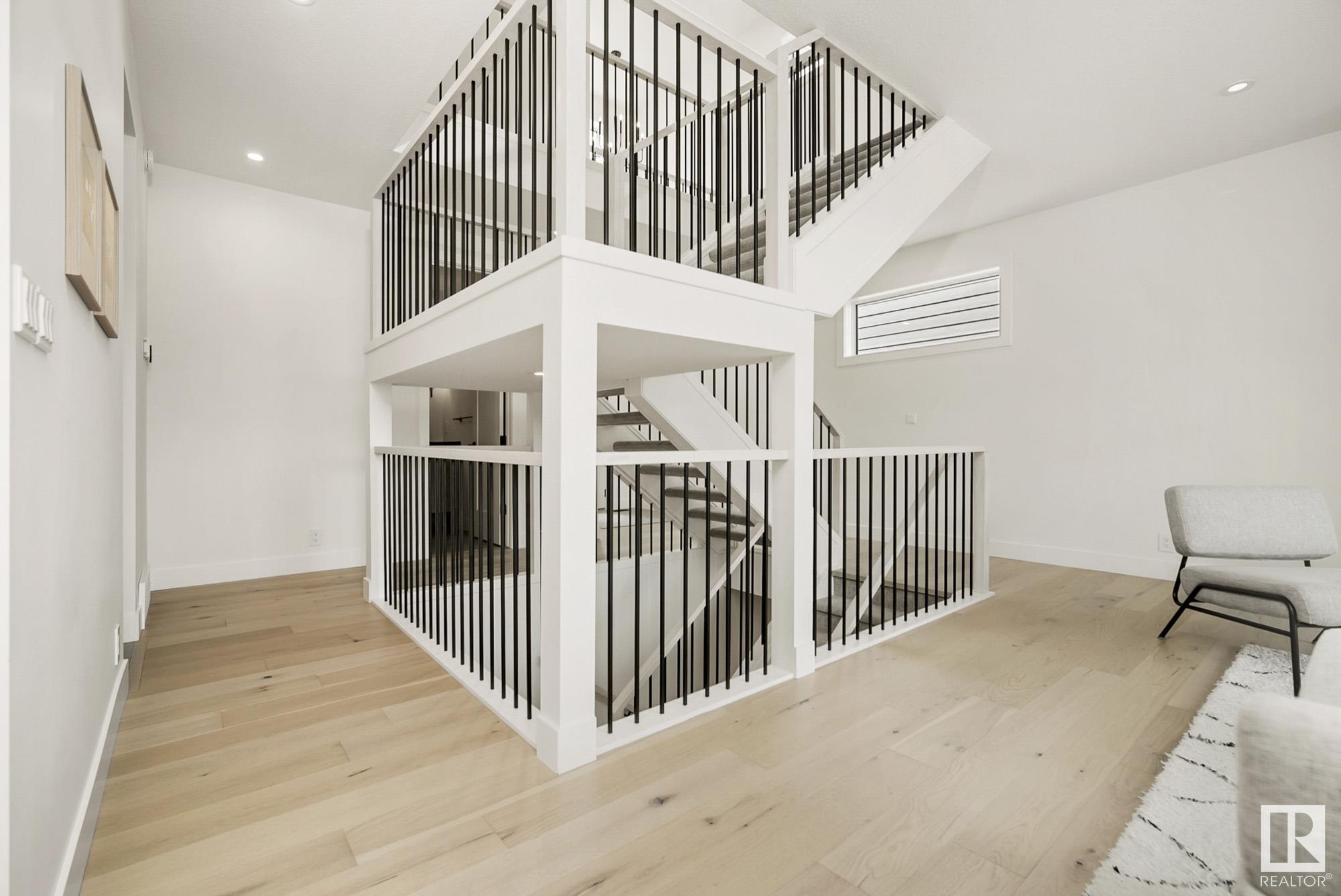 50 AMESBURY Wynd