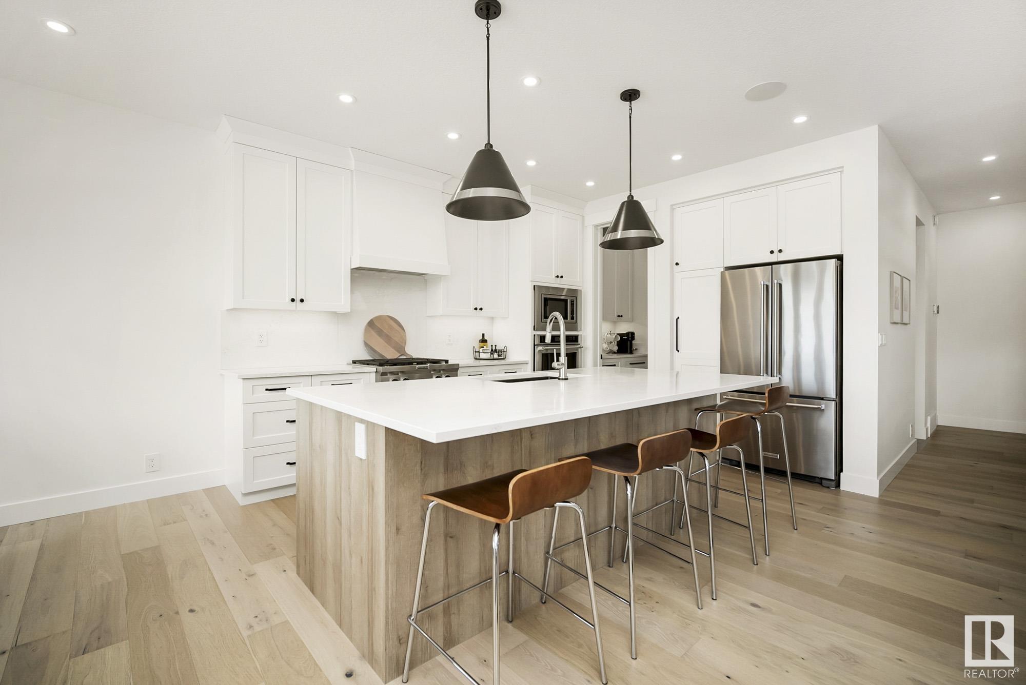 50 AMESBURY Wynd