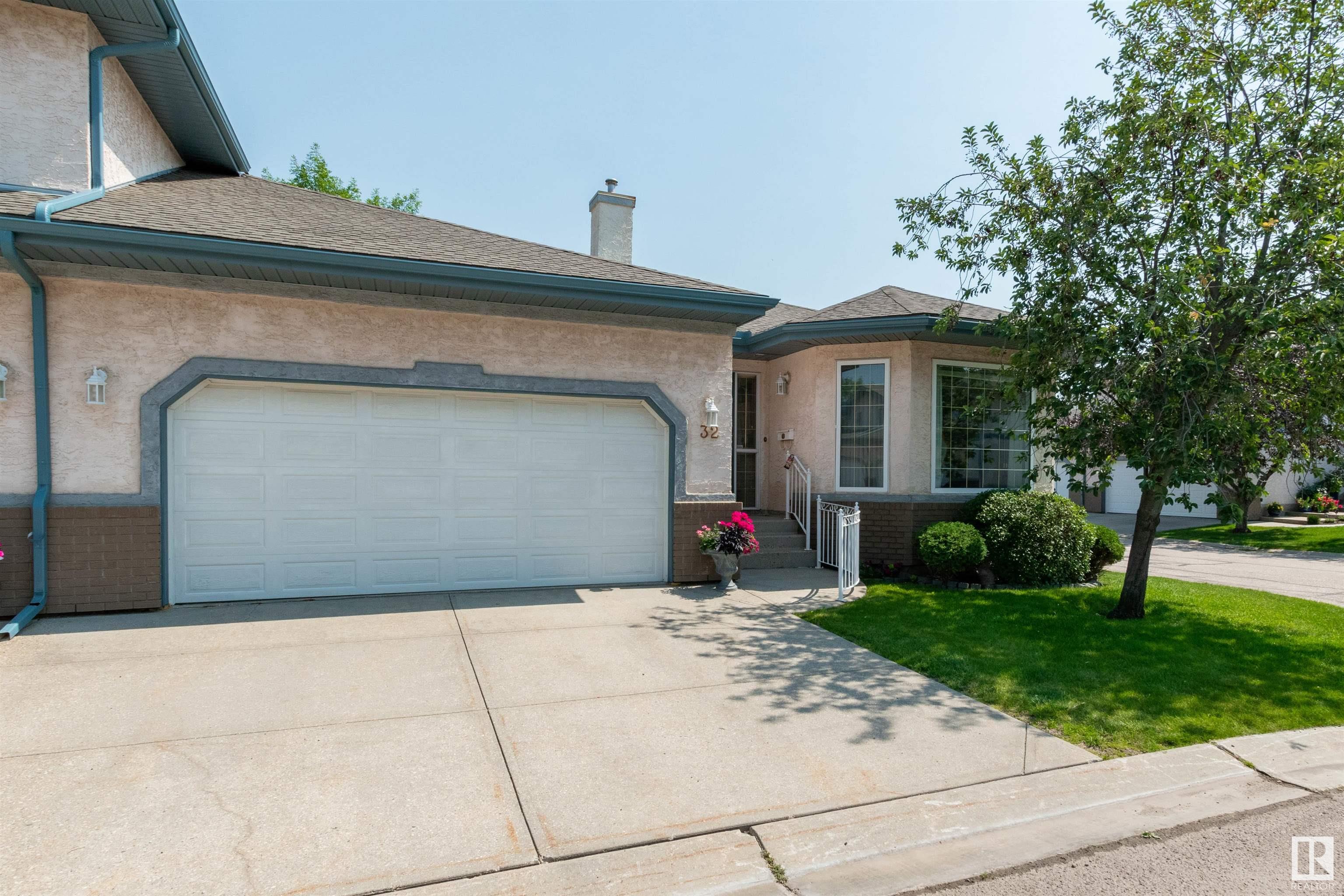 32 ESTATES Court