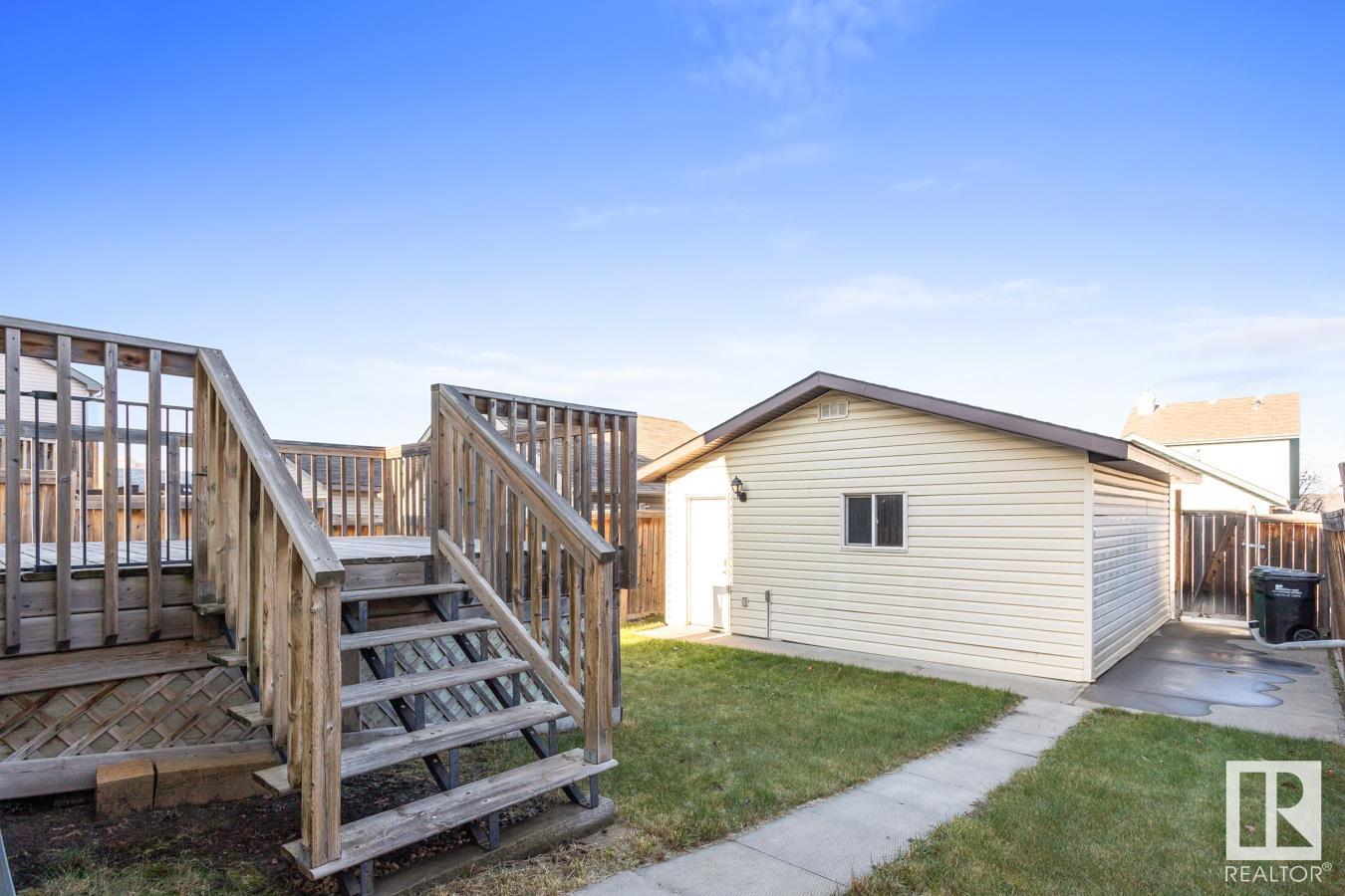 443 SUMMERTON Crescent