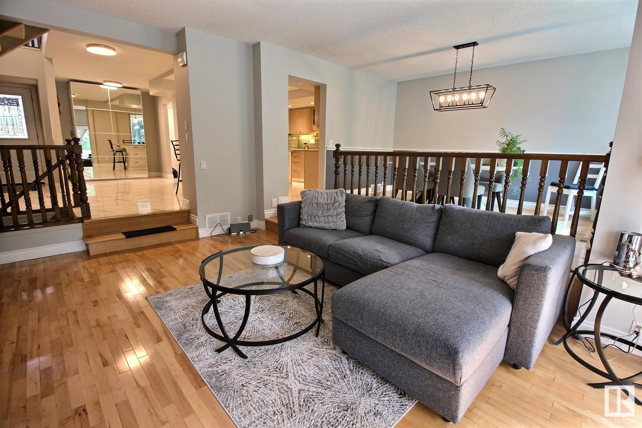 649 WOODBRIDGE Way