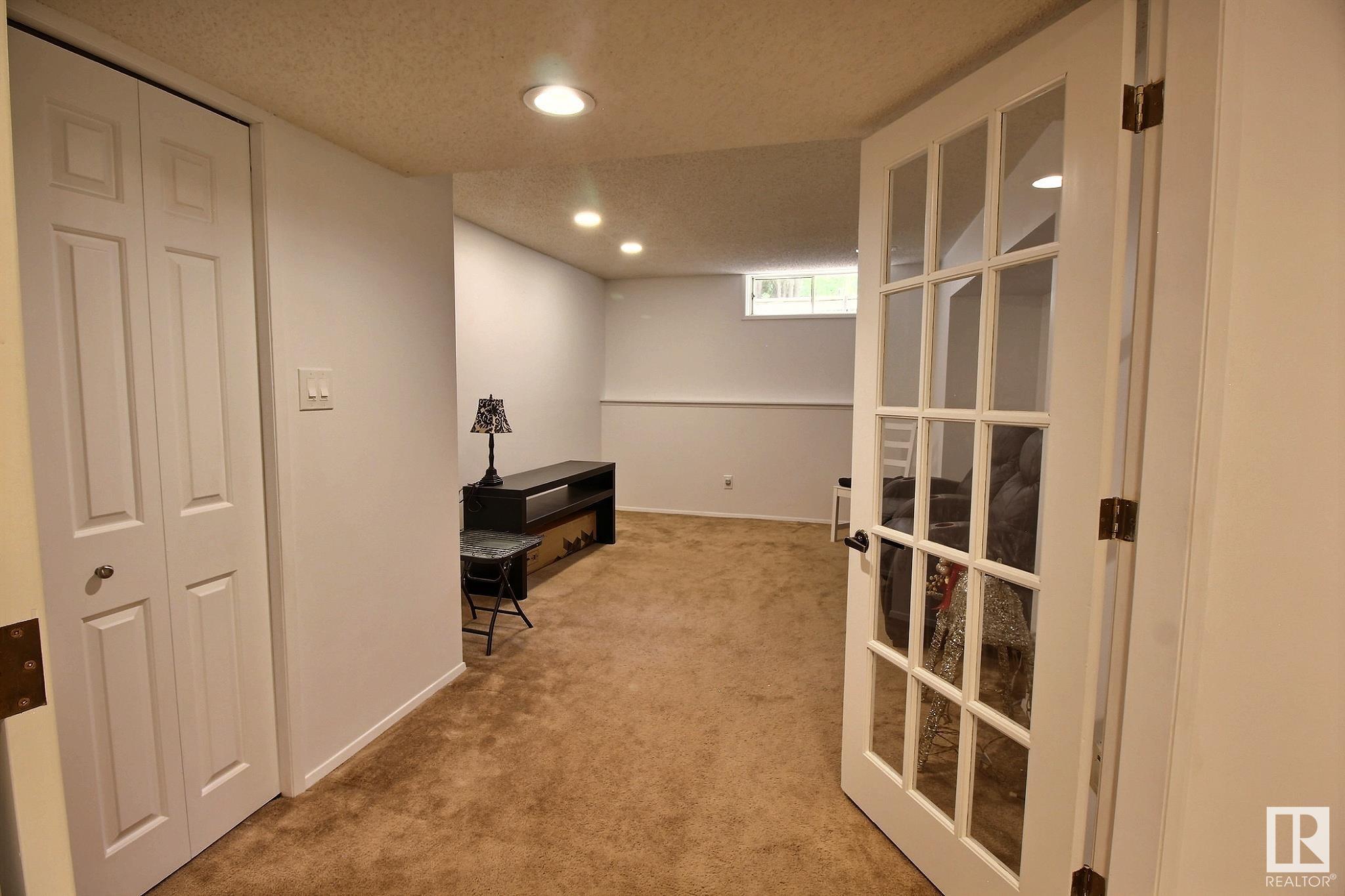 649 WOODBRIDGE Way