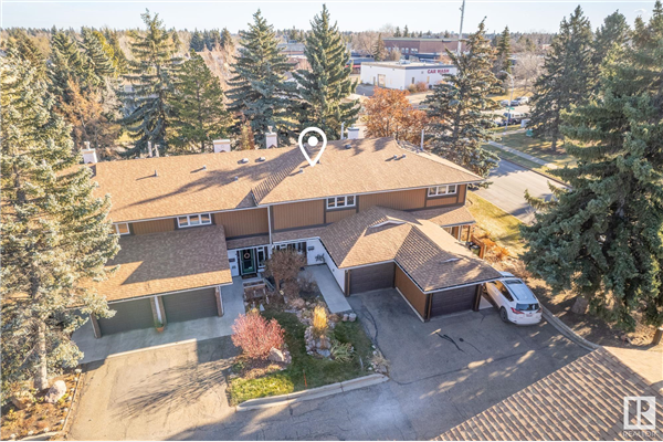 57 HEARTHSTONE, Edmonton