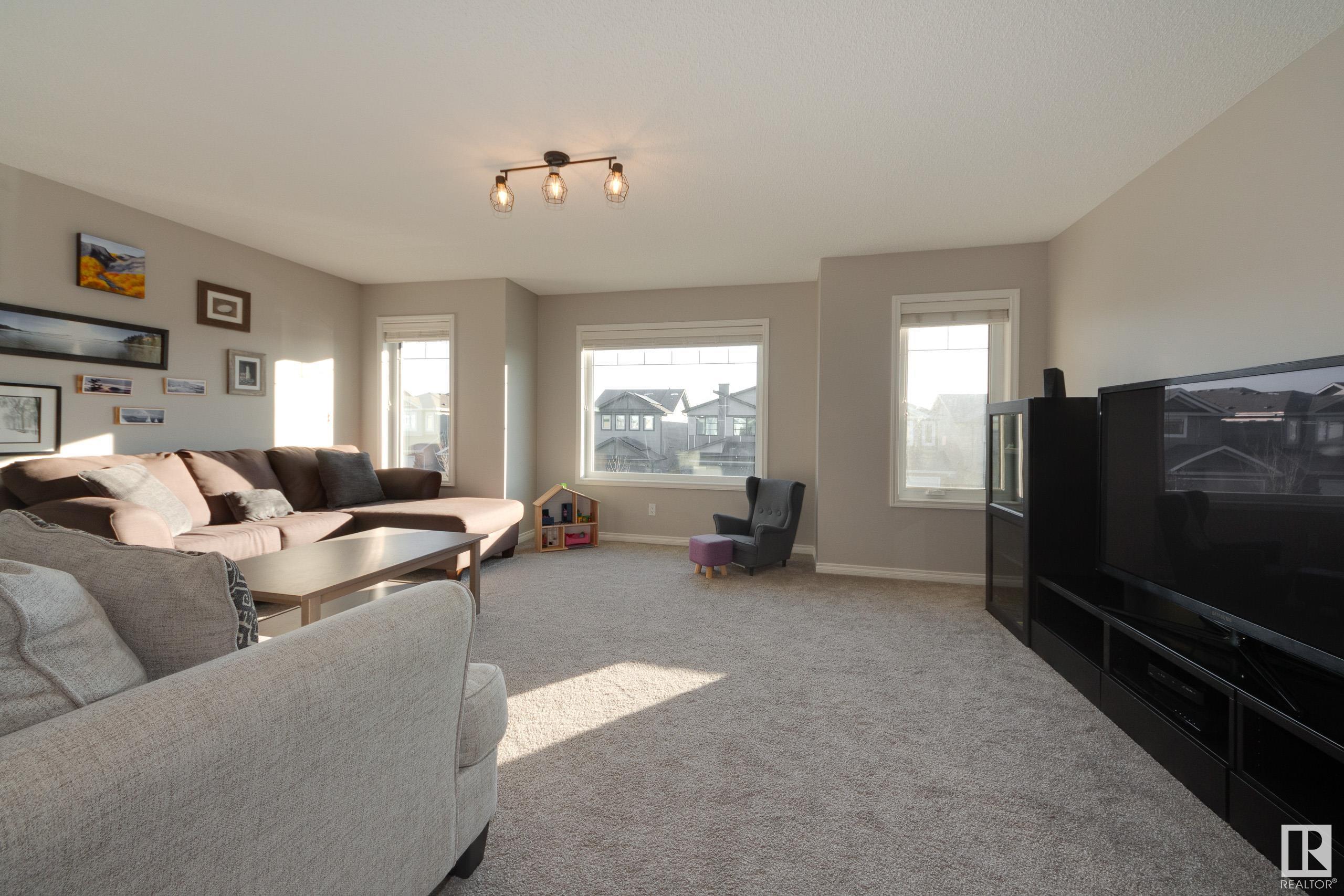 28 RIVIERE Terrace