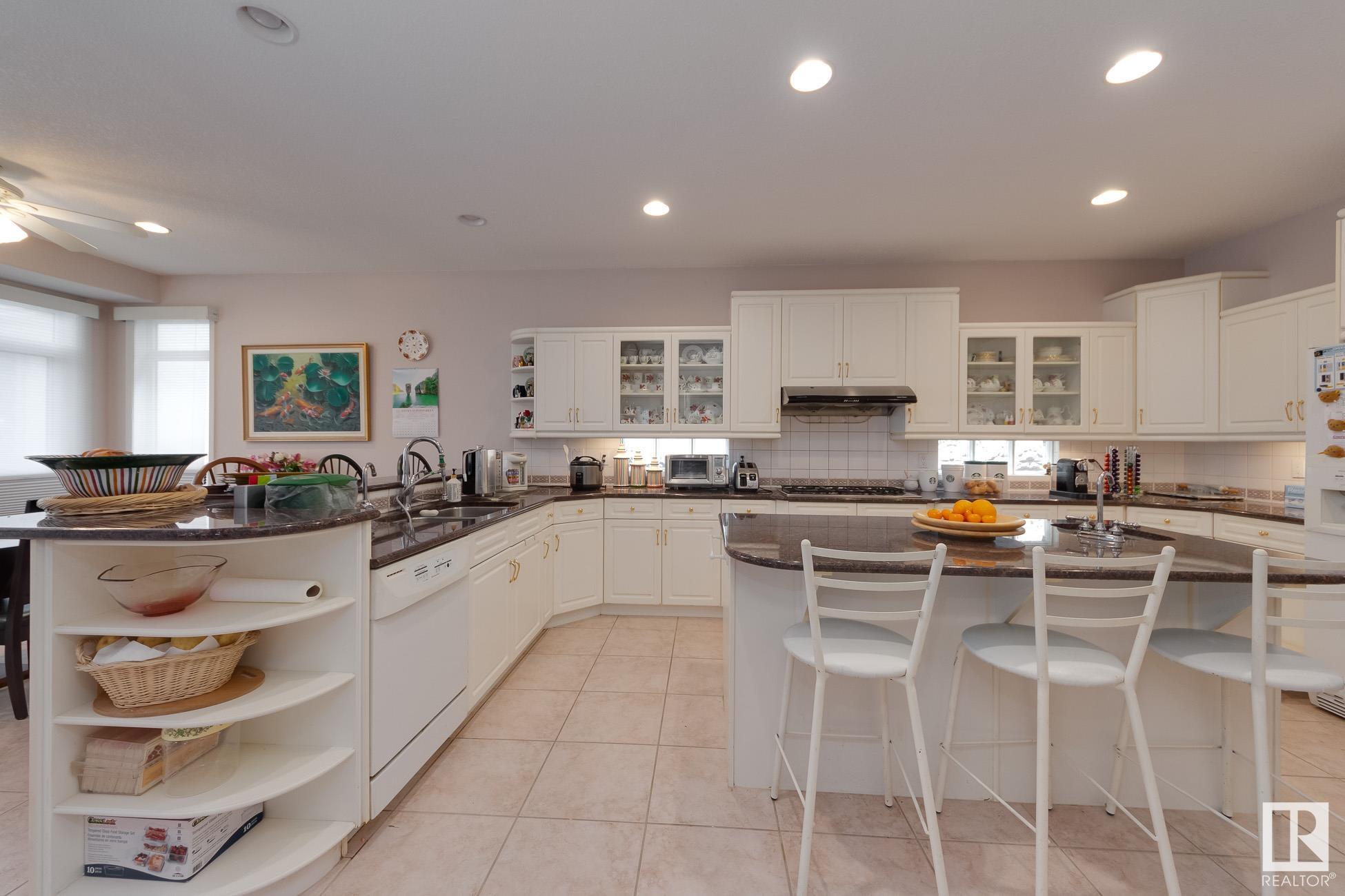 477 HEFFERNAN Drive