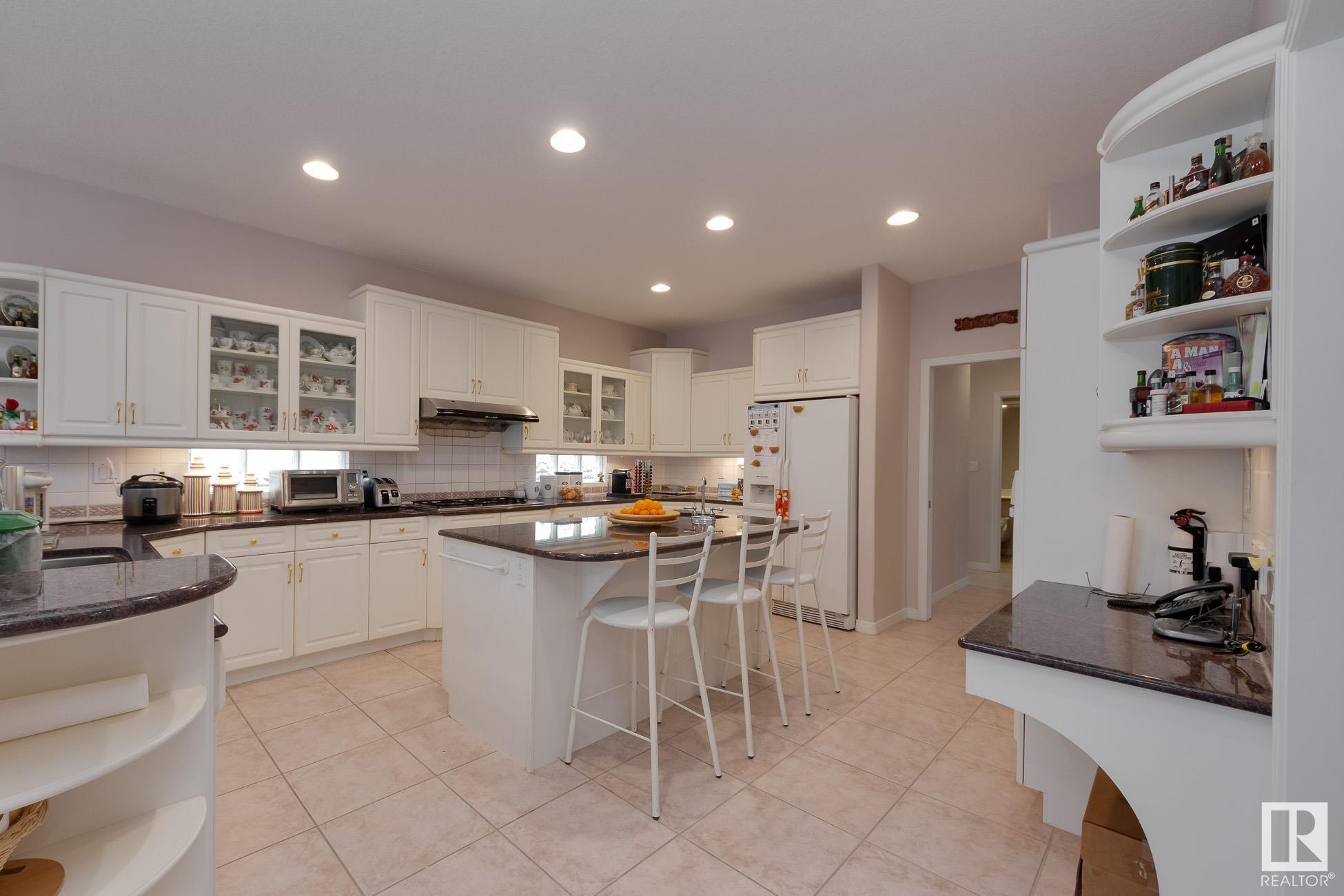 477 HEFFERNAN Drive