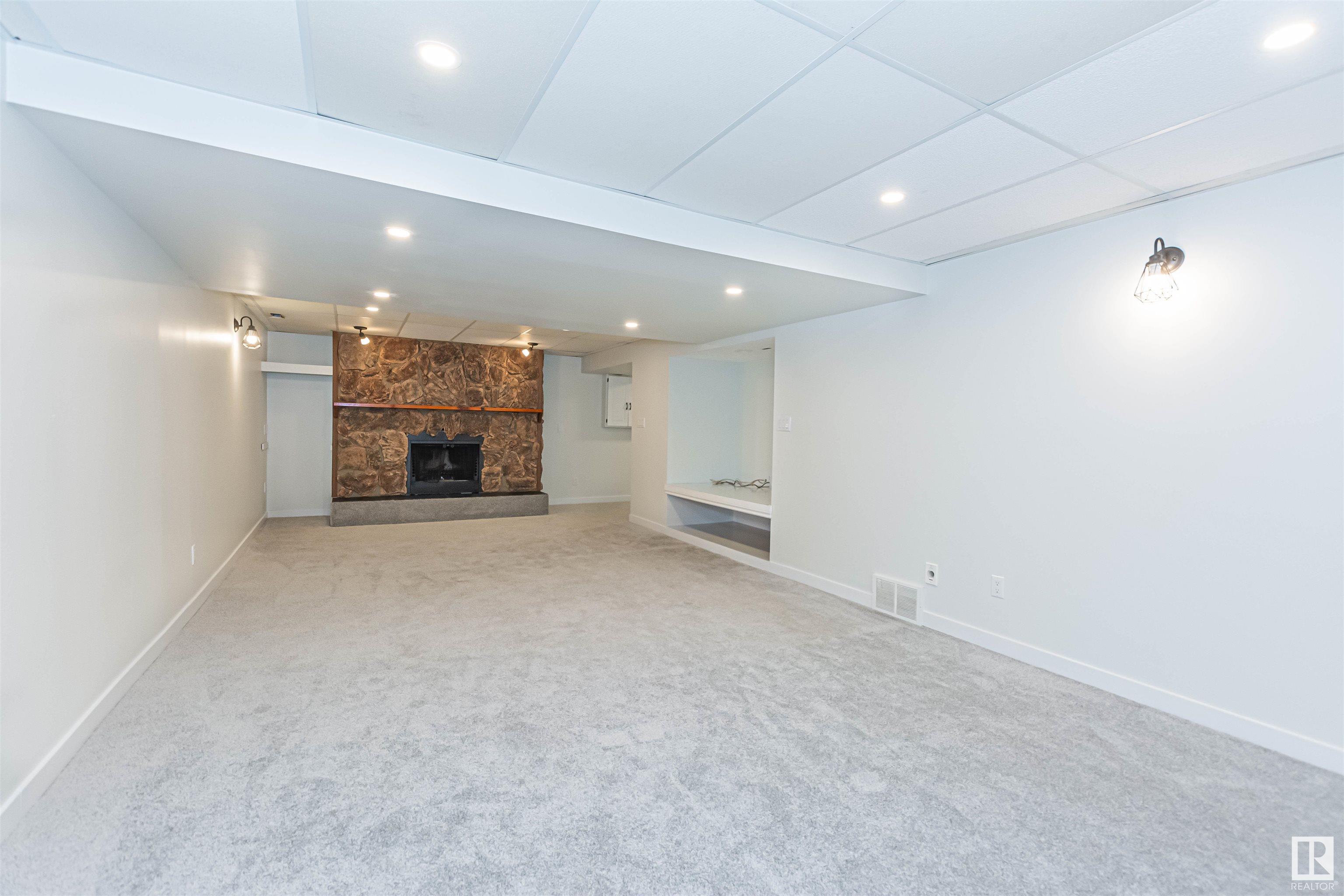 45 LORRAINE Crescent
