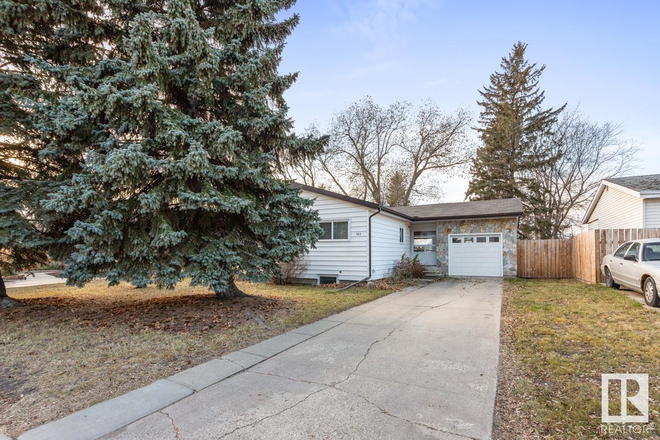 162 WILLOW Street