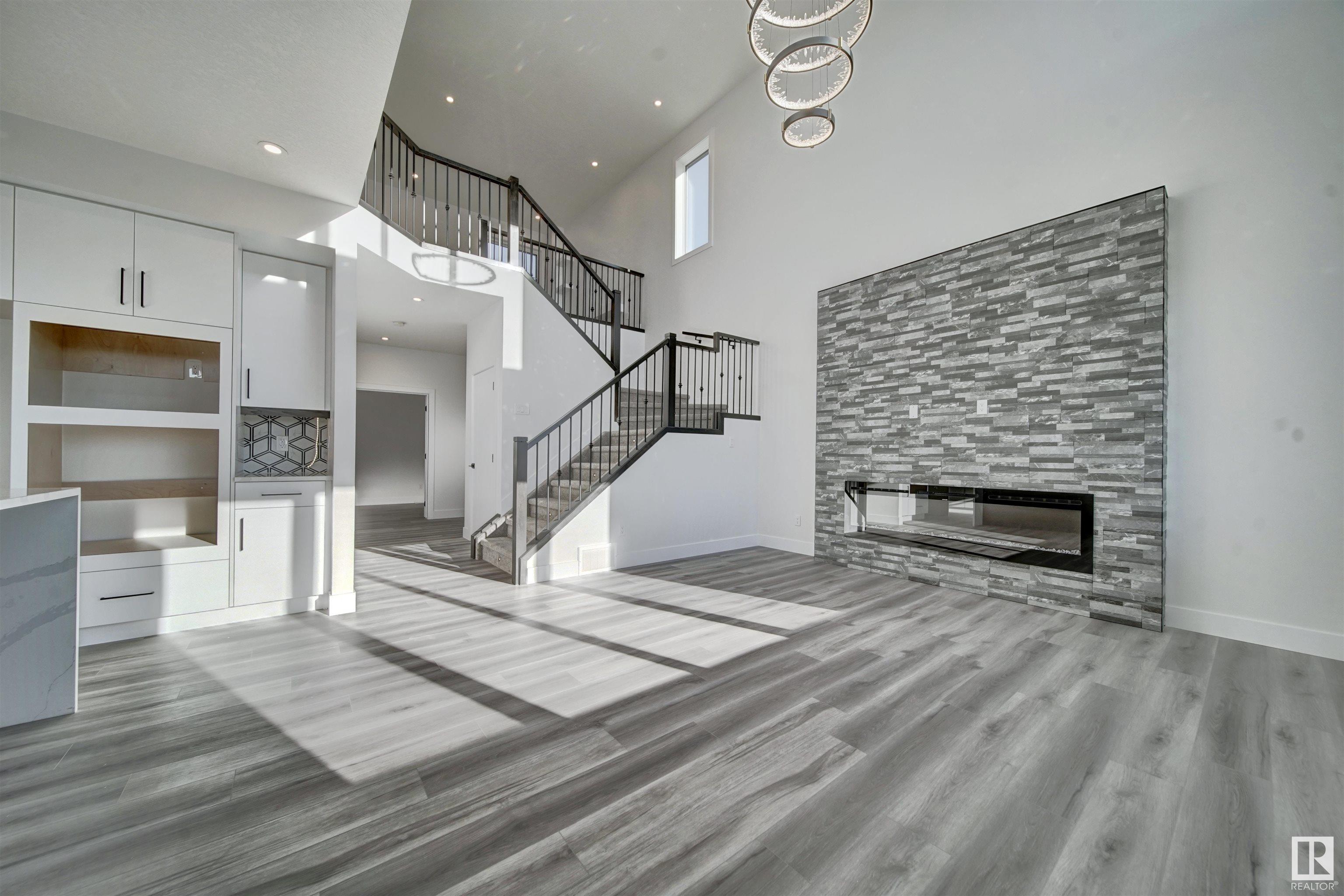 69 Edgefield Way