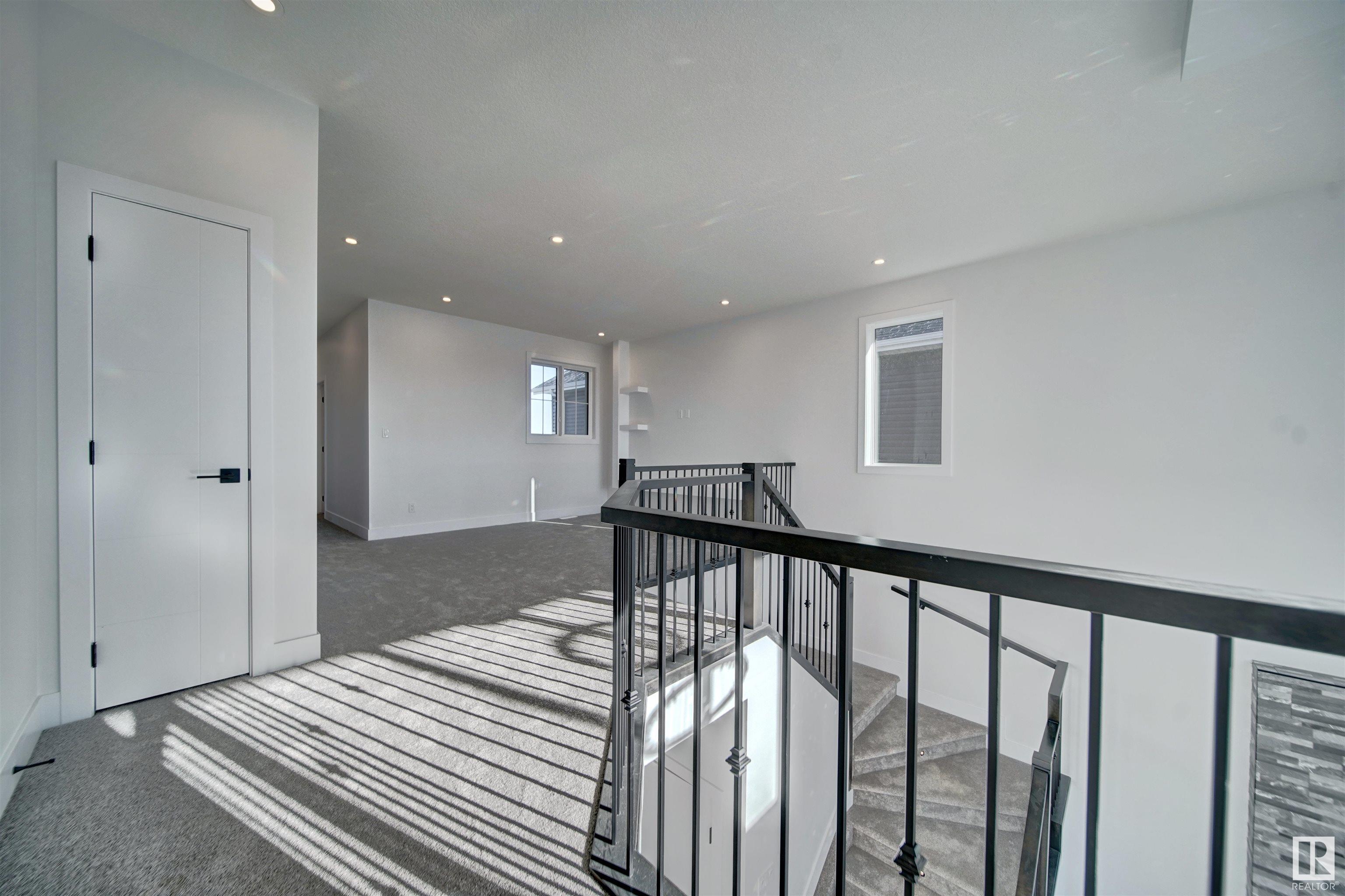 69 Edgefield Way