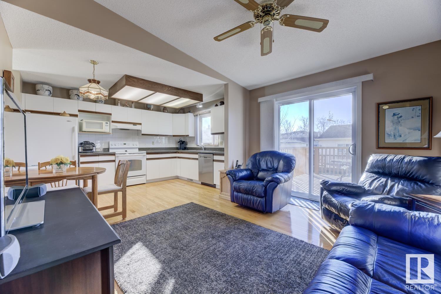 32 10 GRANGE Drive