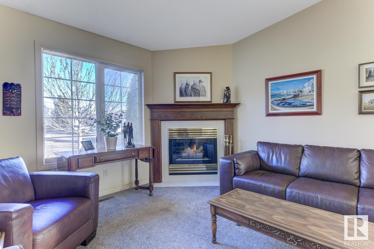 32 10 GRANGE Drive