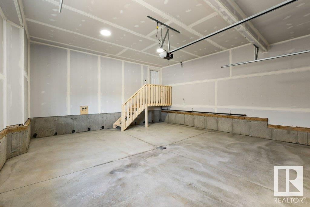 38 Edgefield Way