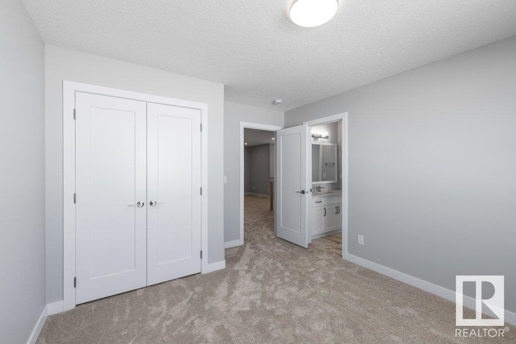38 Edgefield Way
