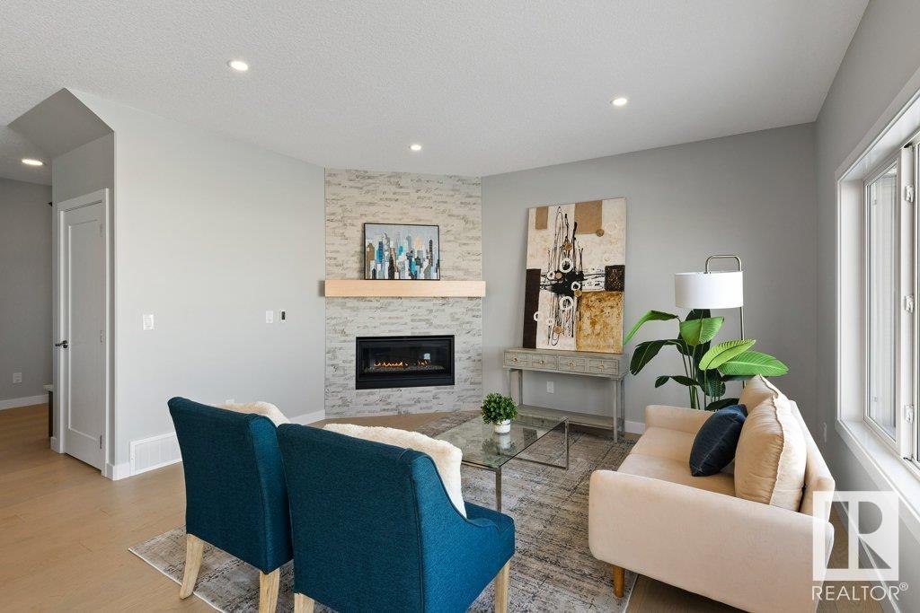38 Edgefield Way