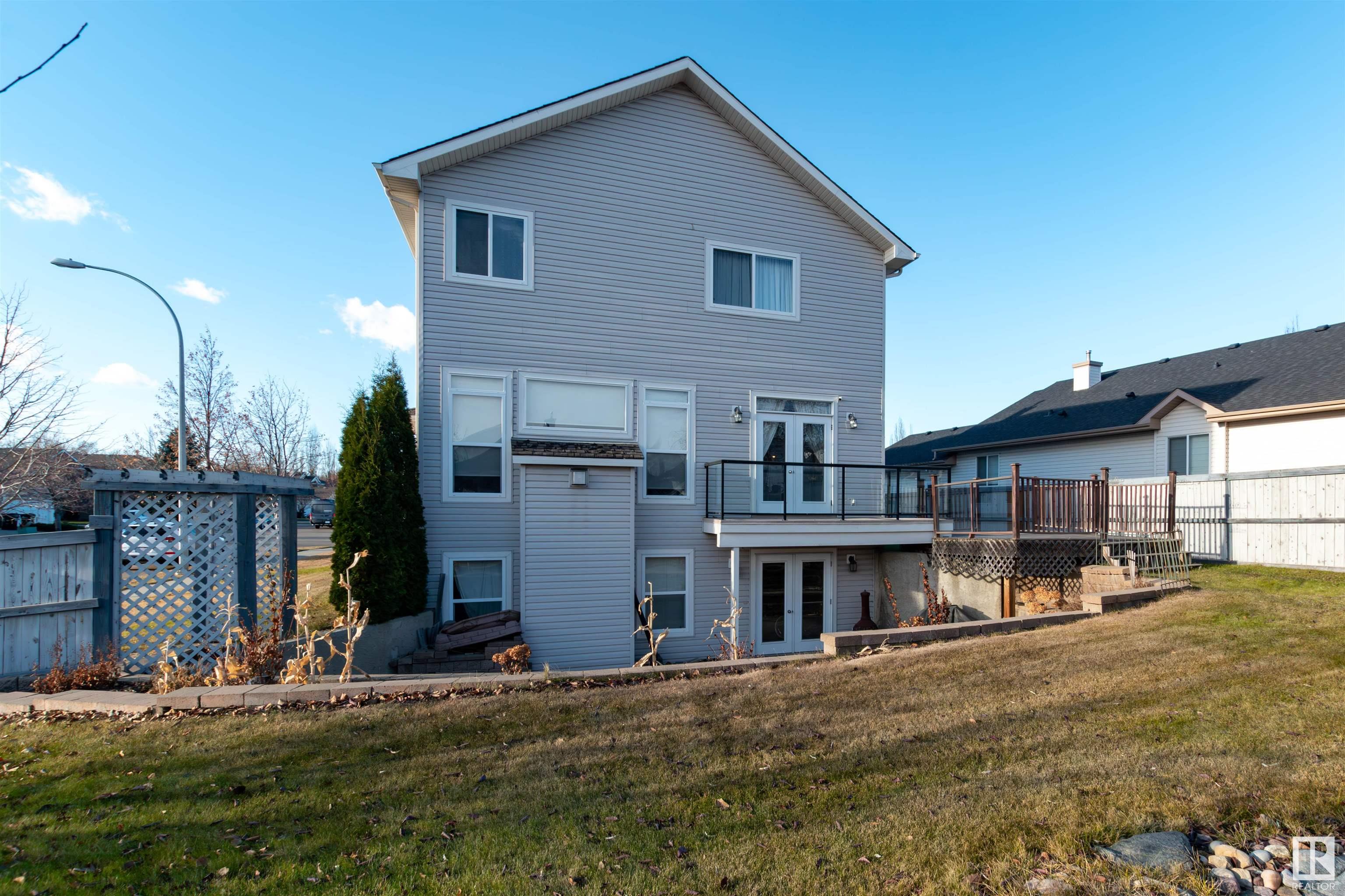 632 HIGHLAND Drive