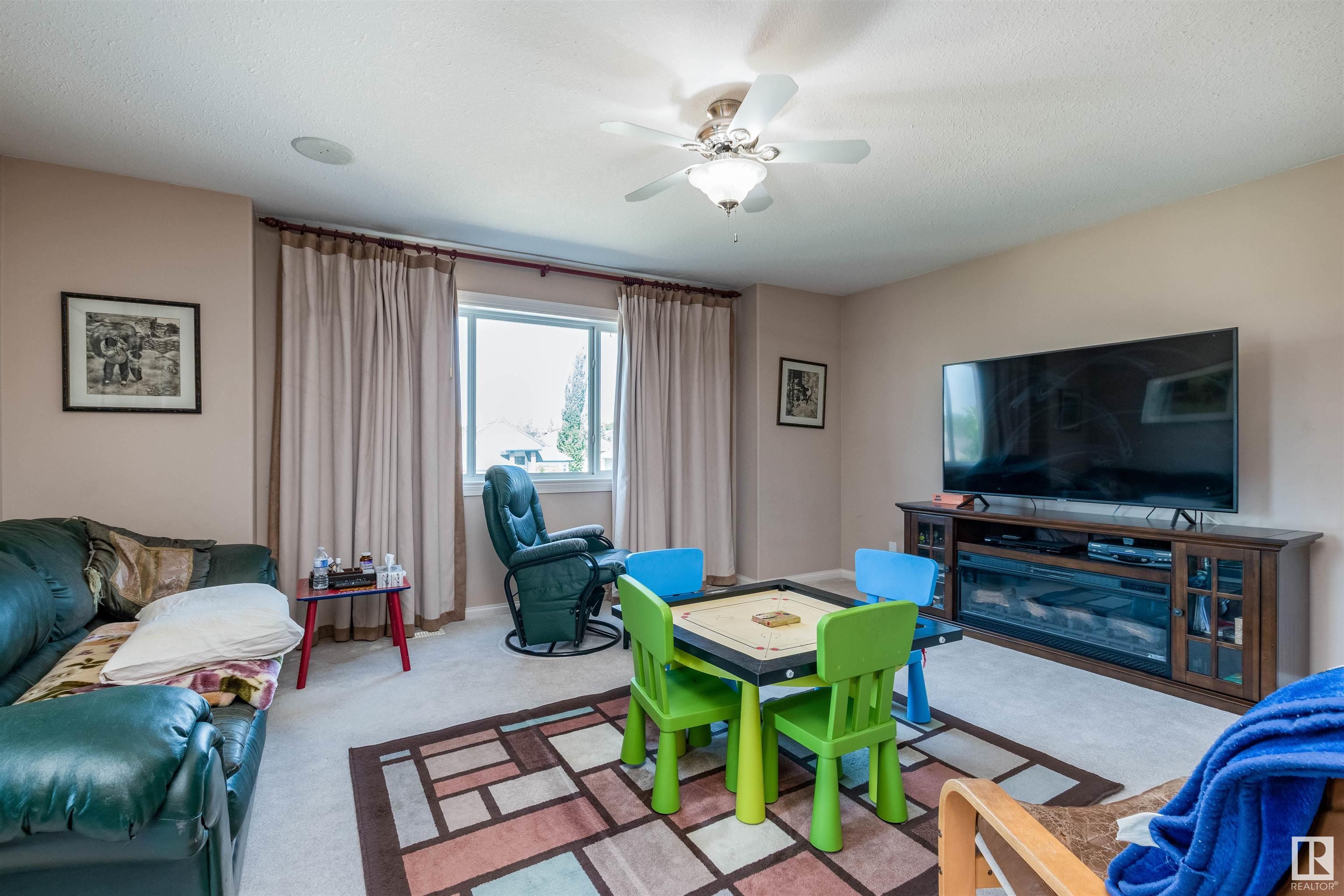 632 HIGHLAND Drive