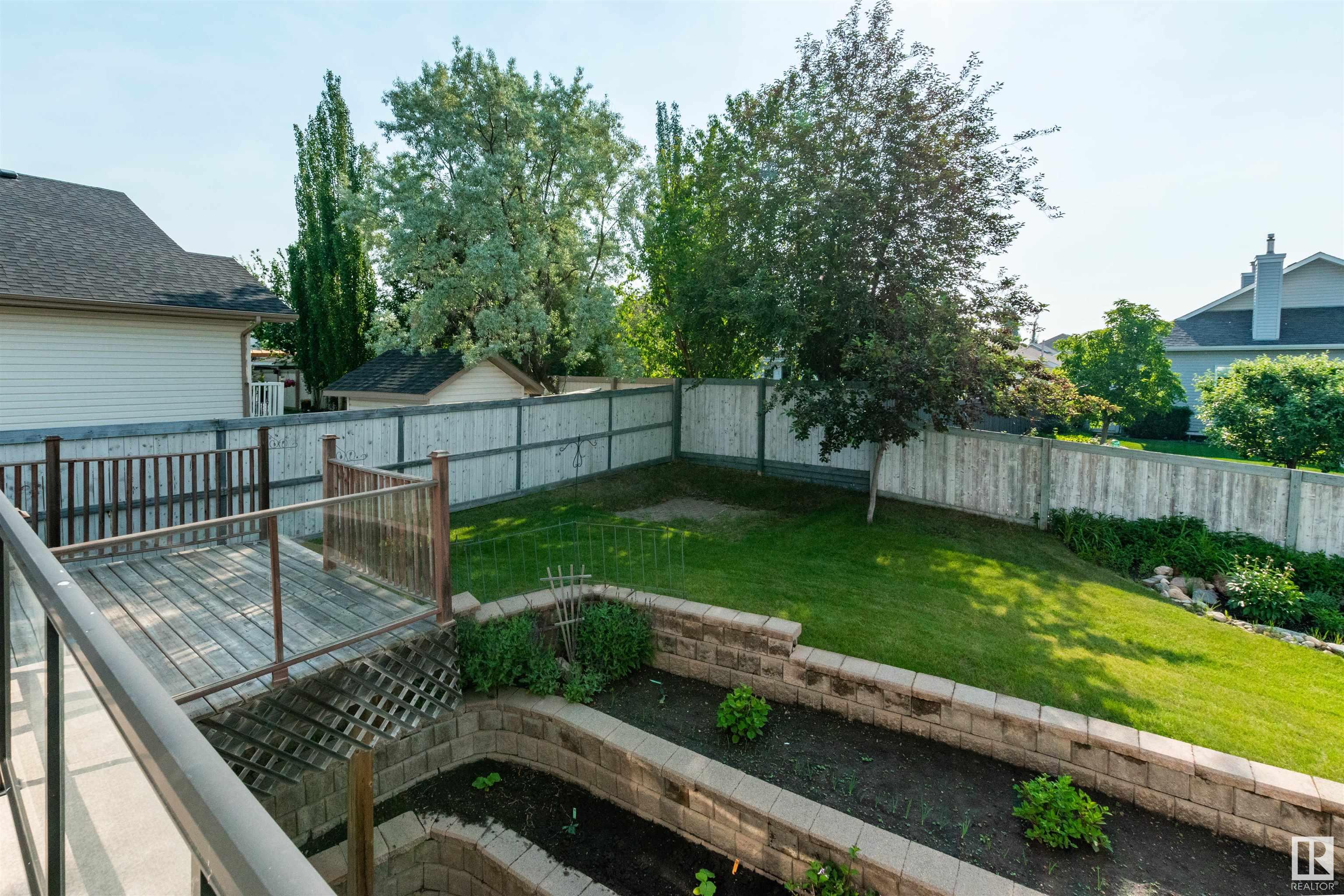 632 HIGHLAND Drive