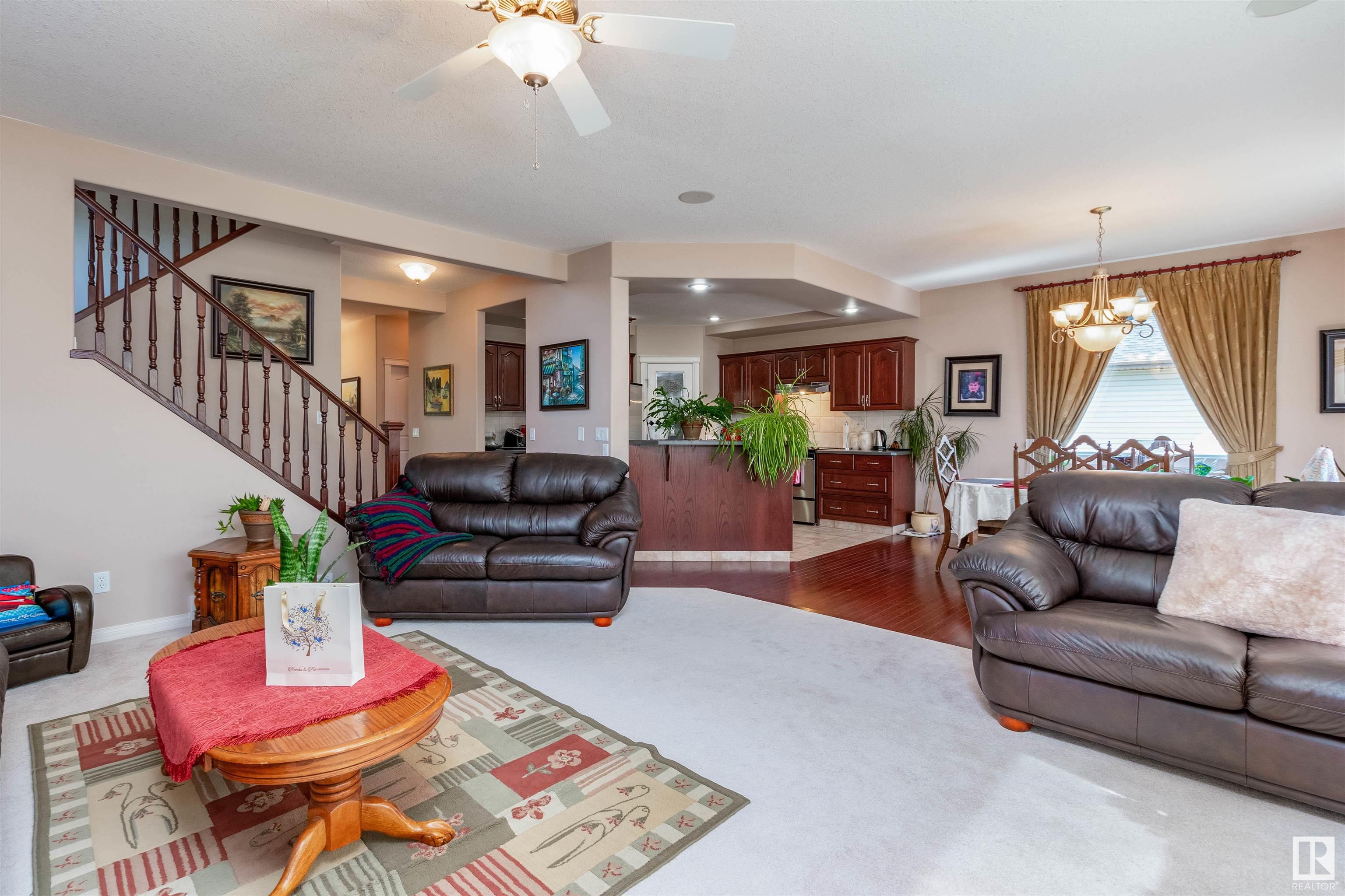 632 HIGHLAND Drive
