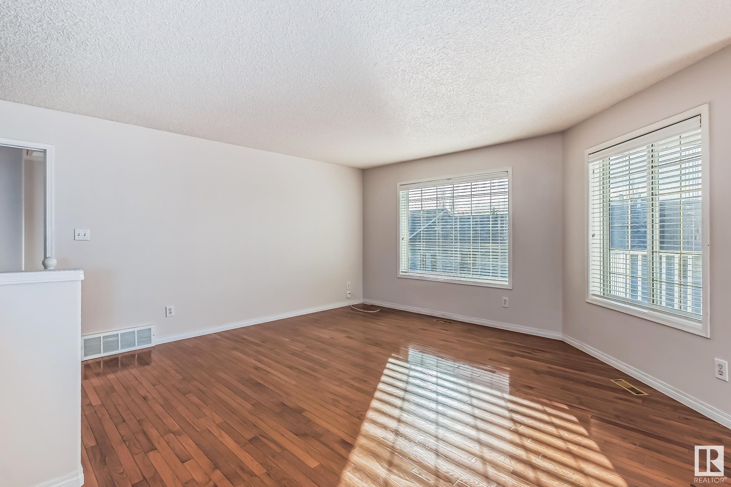 23 7 CRANFORD Way