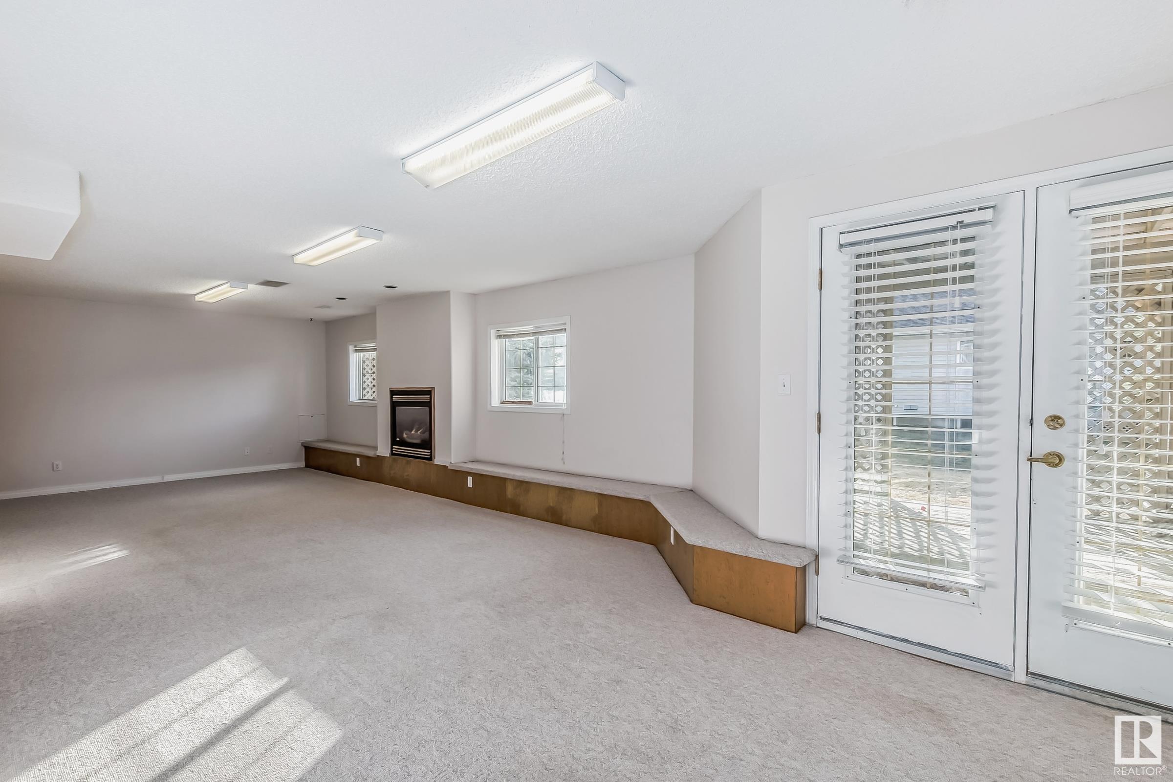 23 7 CRANFORD Way