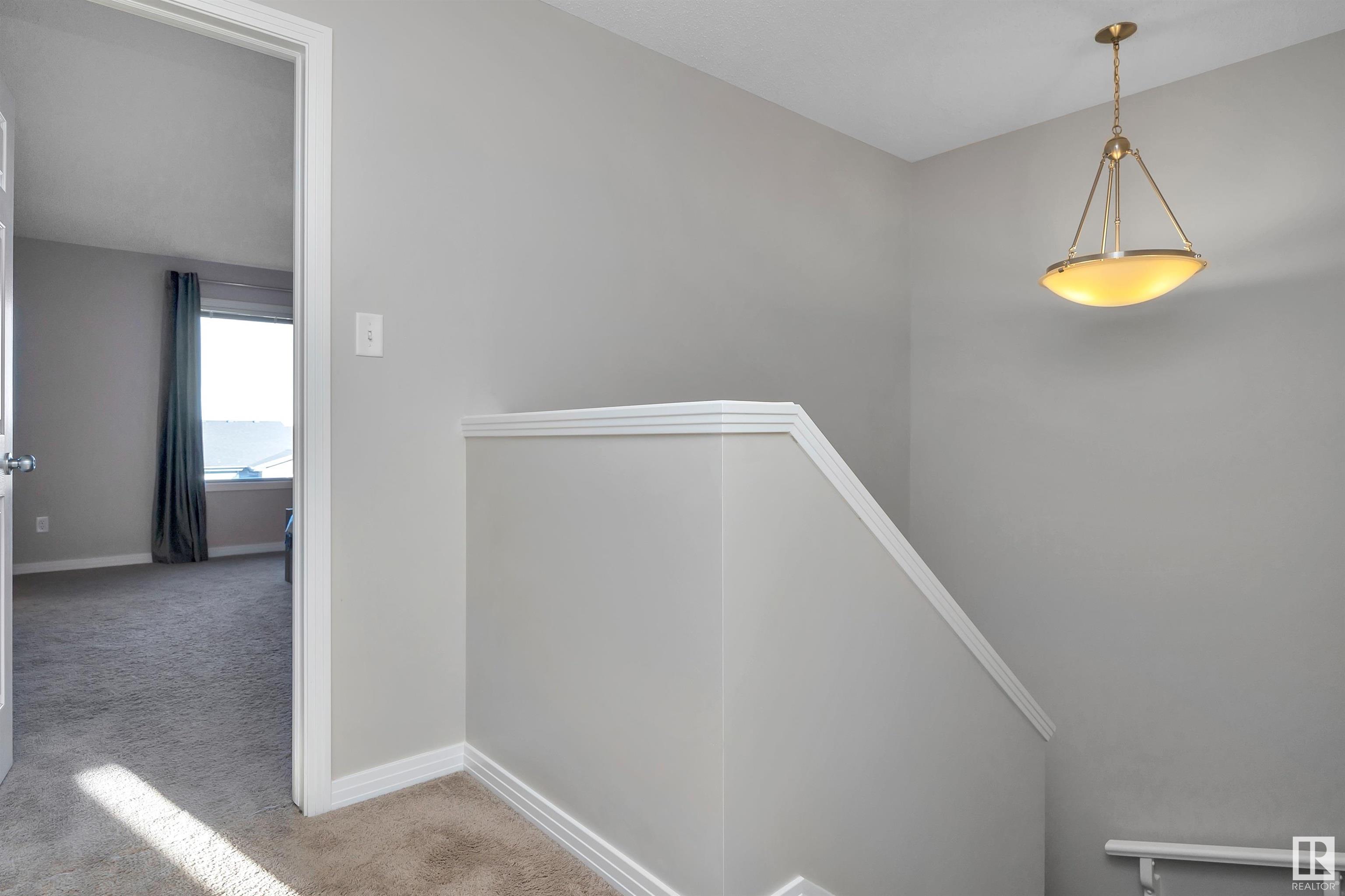 34 VANDERBILT Common