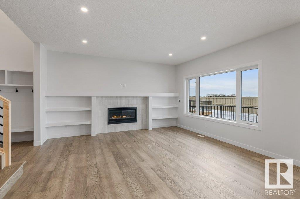 34 Edgefield Way