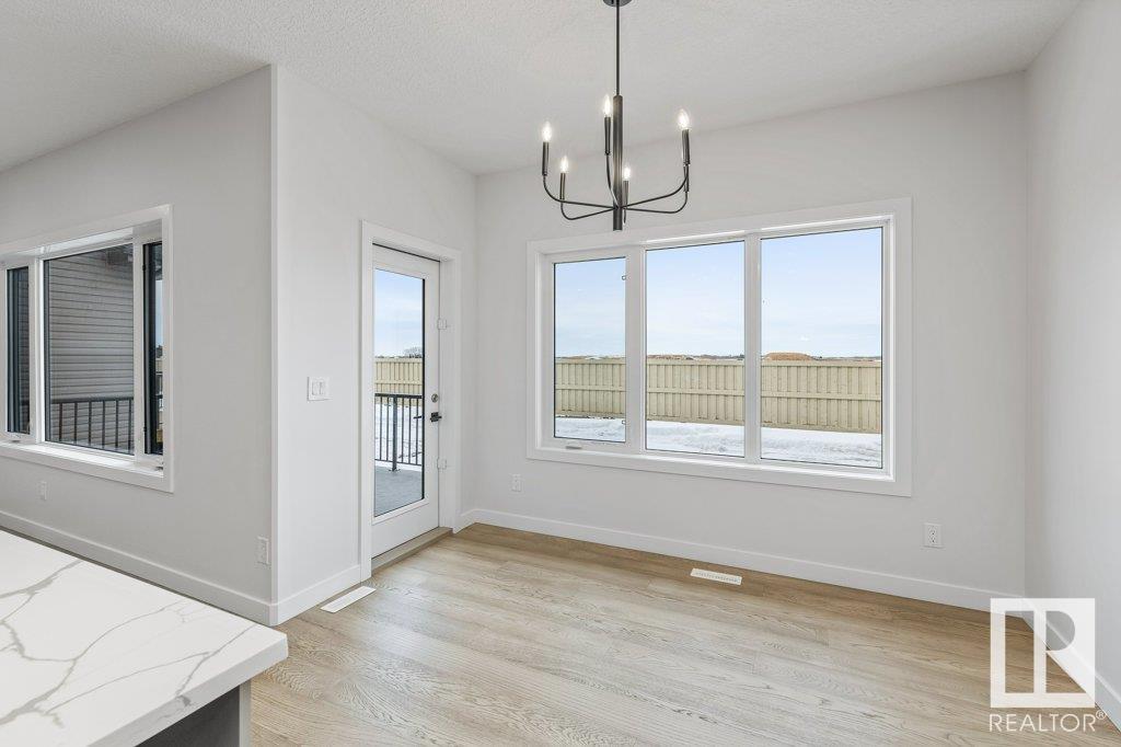 34 Edgefield Way