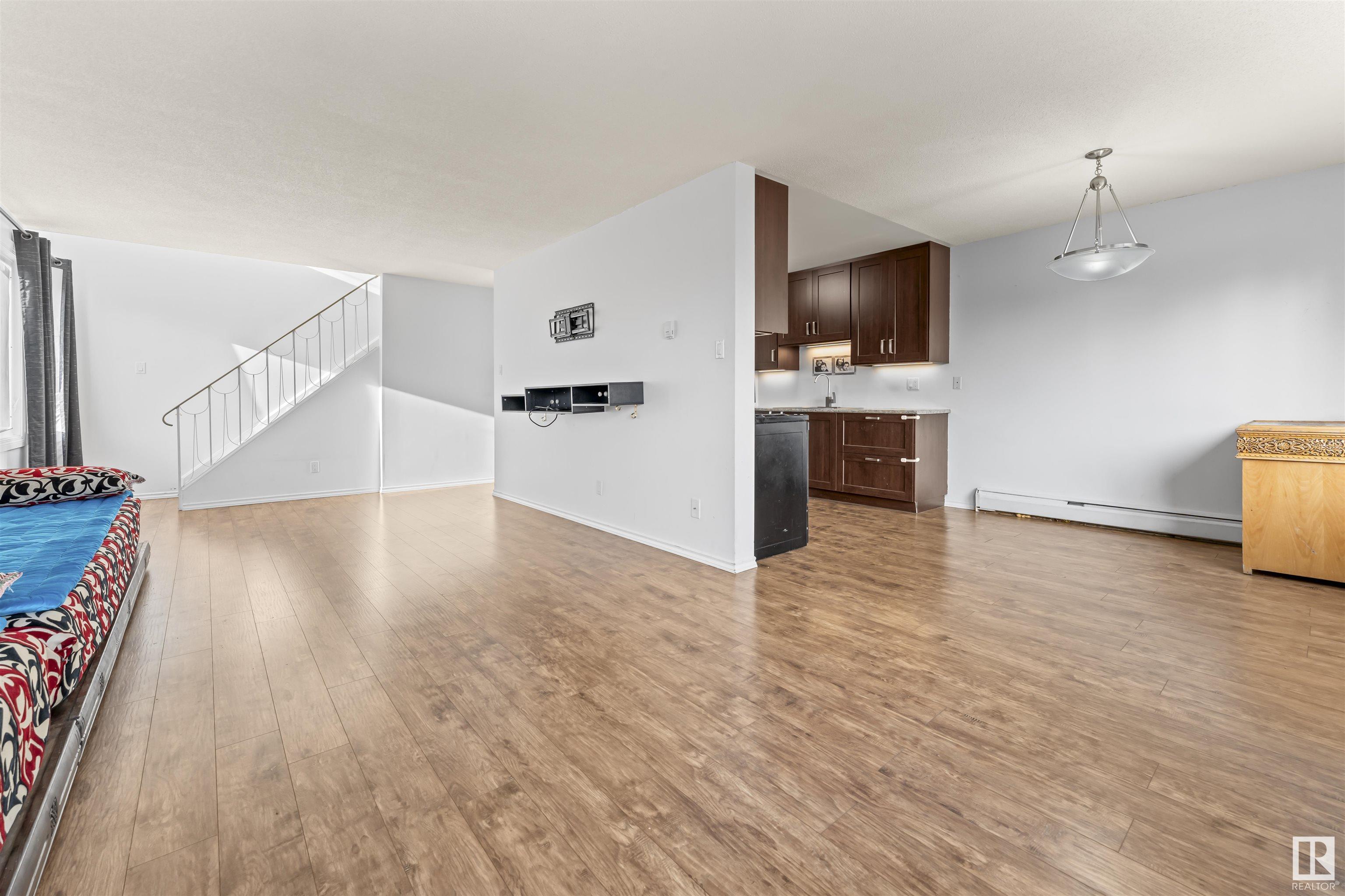 201 7825 159 Street