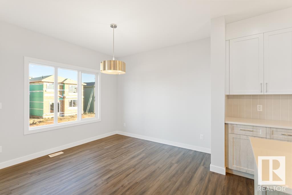 9 Cerbat Crescent