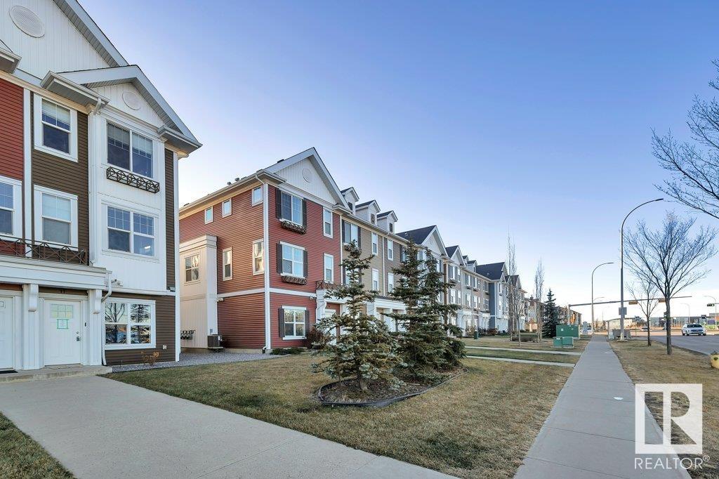 17 2803 JAMES MOWATT Trail SW