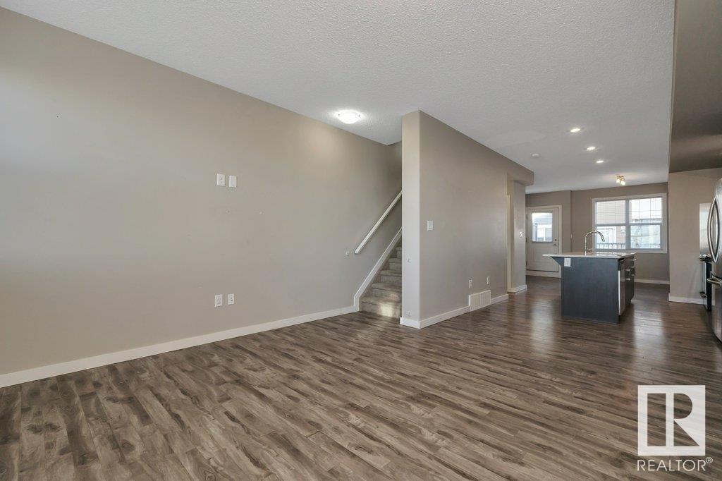17 2803 JAMES MOWATT Trail SW